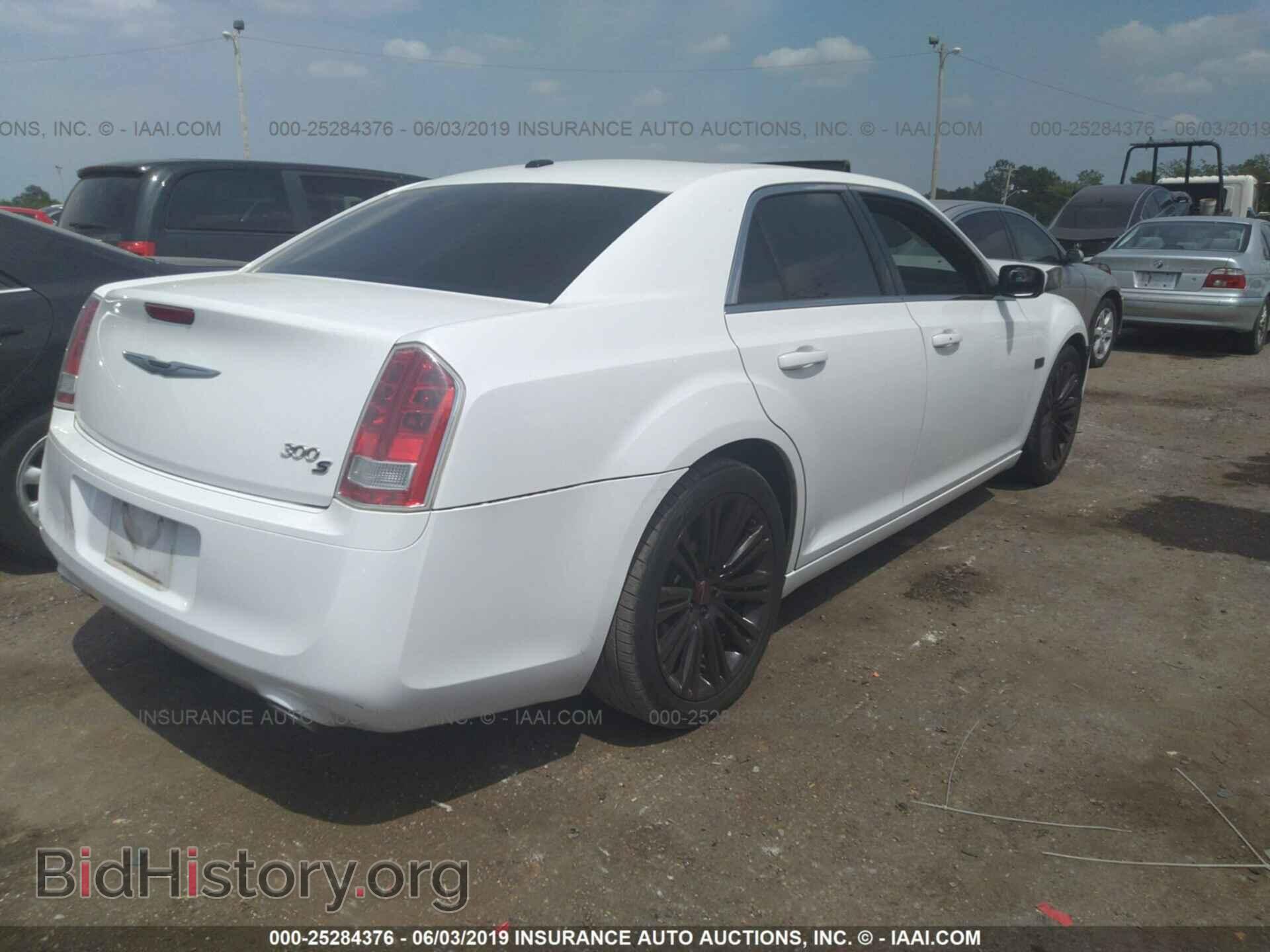 2012 CHRYSLER 300 - VIN: 2C3CCADT0CH136633 - Фото 4