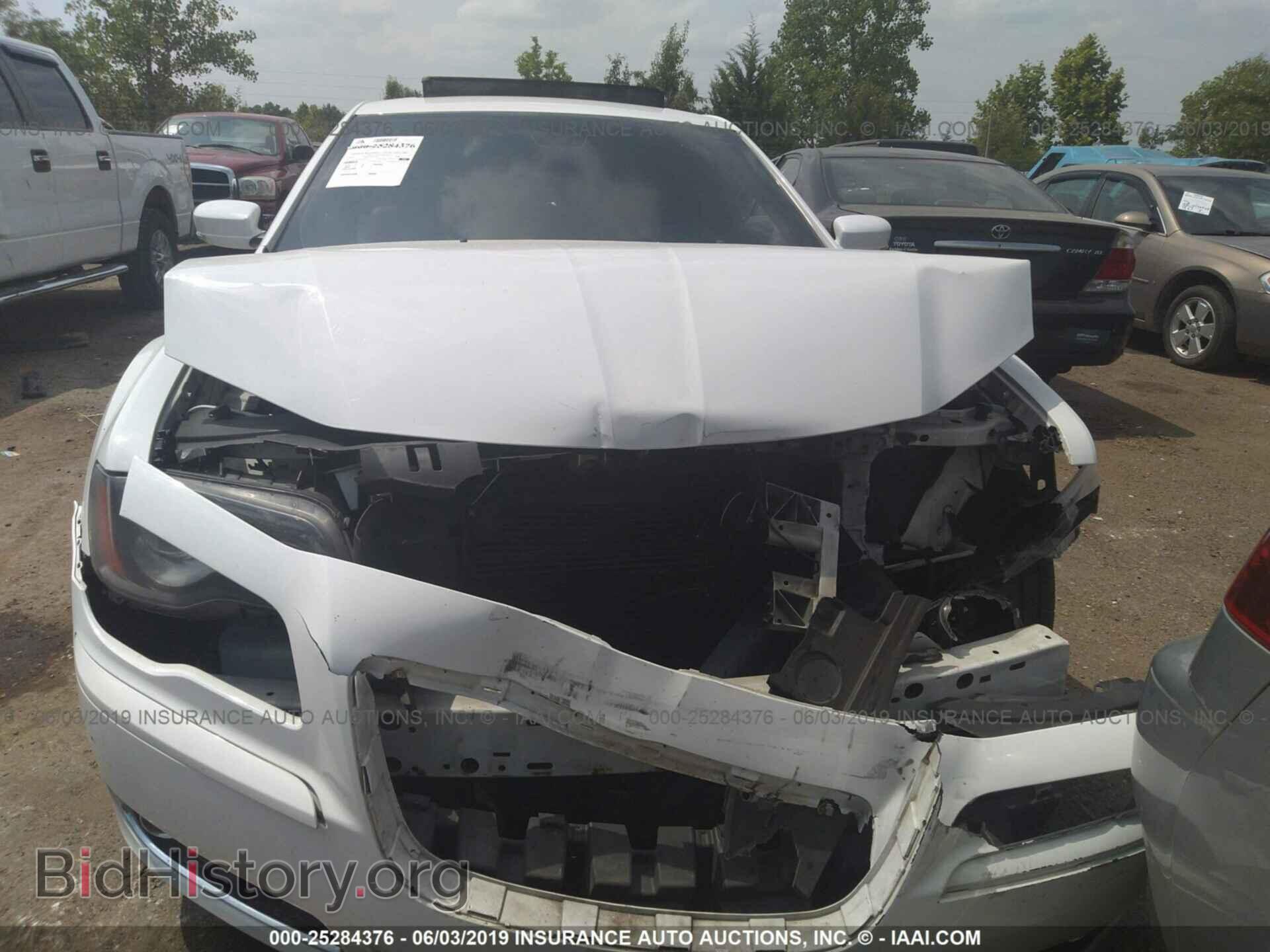 2012 CHRYSLER 300 - VIN: 2C3CCADT0CH136633 - Фото 6