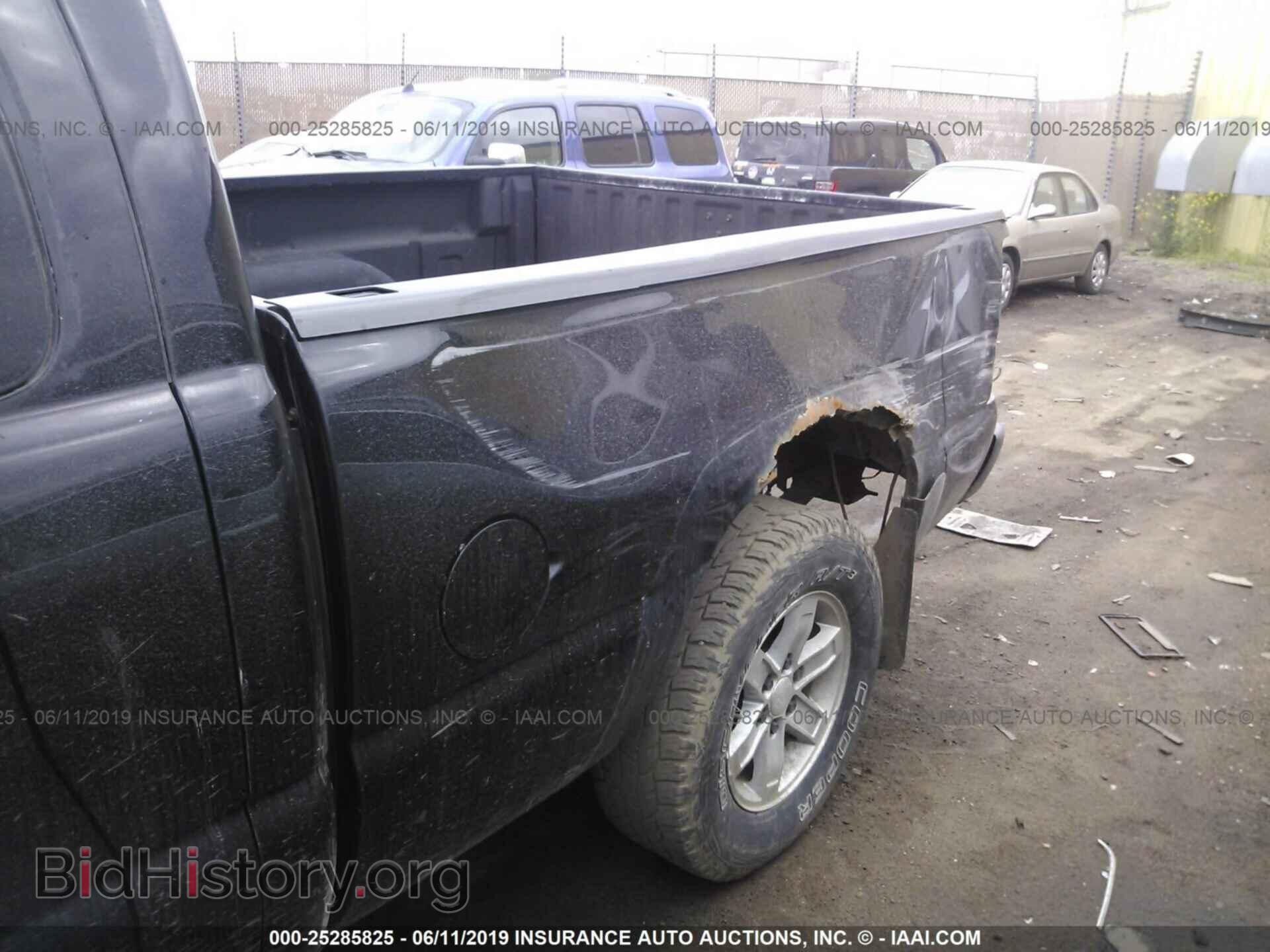 2004 GMC NEW SIERRA - VIN: 2GTEK19T741248582 - Фото 6