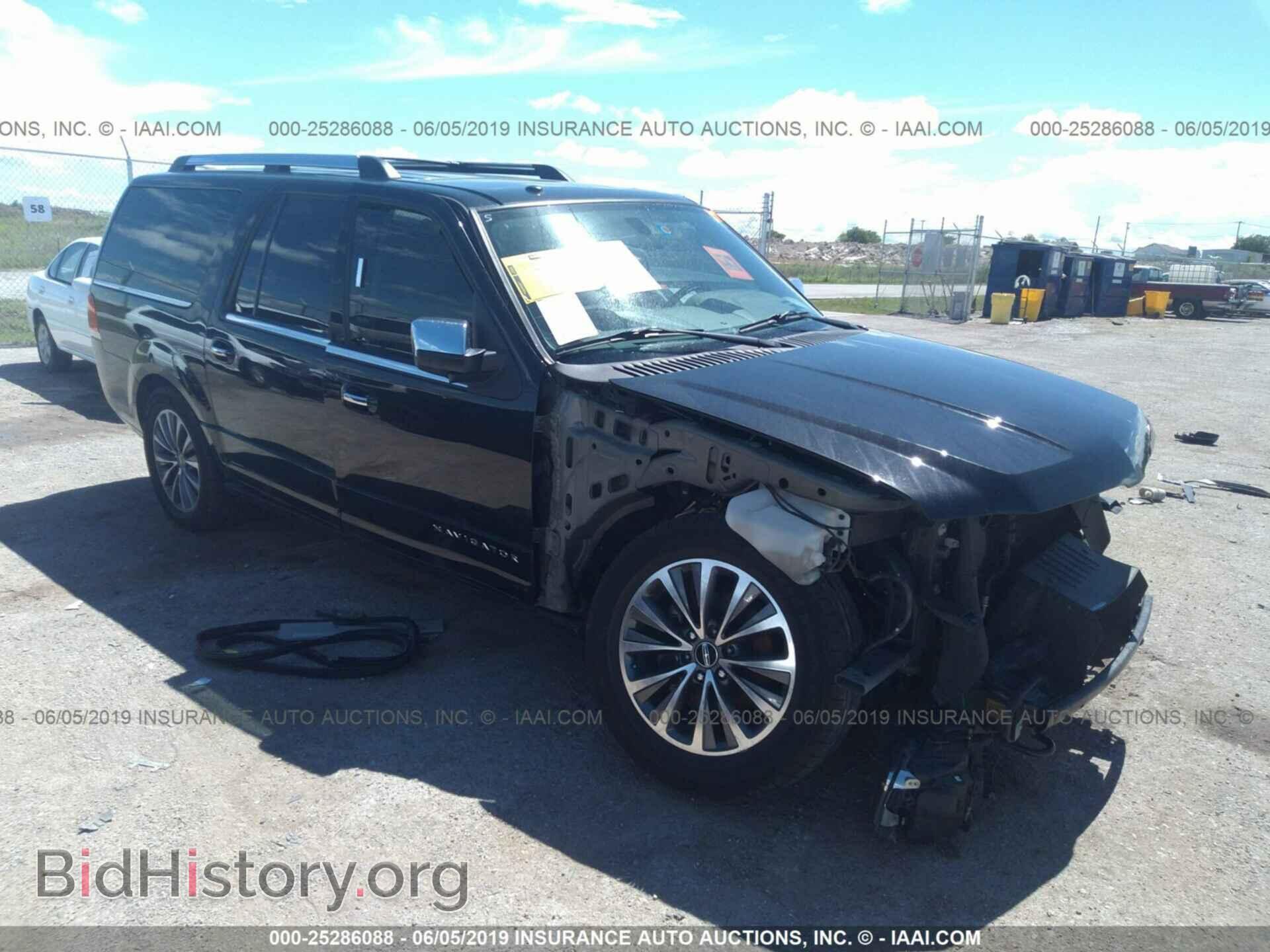 Photo 5LMJJ3HTXFEJ02301 - LINCOLN NAVIGATOR 2015