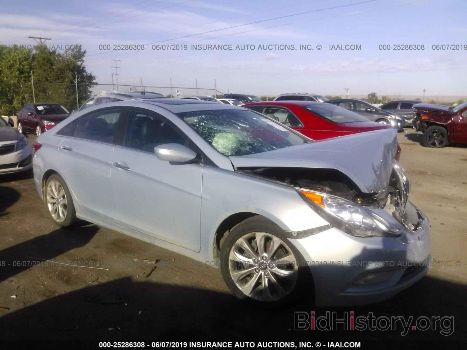 Photo 5NPEC4AC5BH198058 - HYUNDAI SONATA 2011