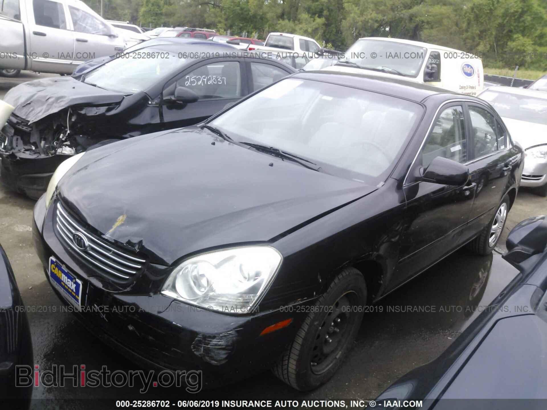 2007 KIA OPTIMA - VIN: KNAGE123775144118 - Фото 2