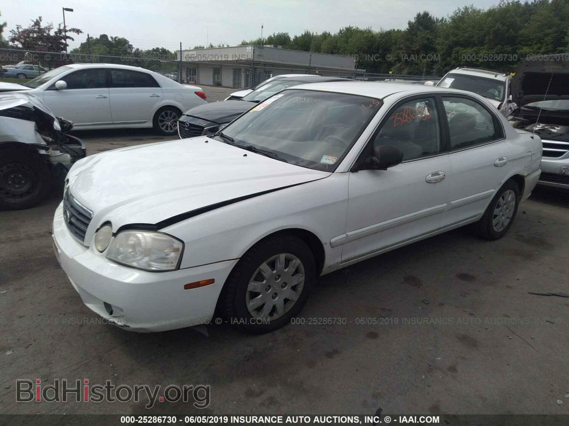 2005 KIA OPTIMA - VIN: KNAGD126755405886 - Фото 2