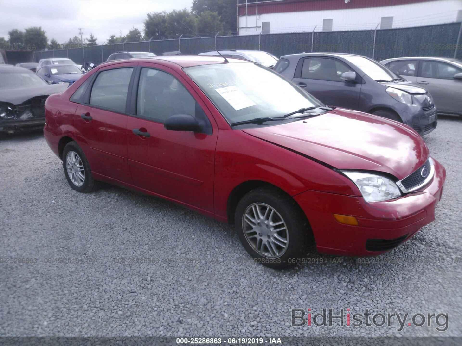 Photo 1FAFP34N87W179334 - FORD FOCUS 2007