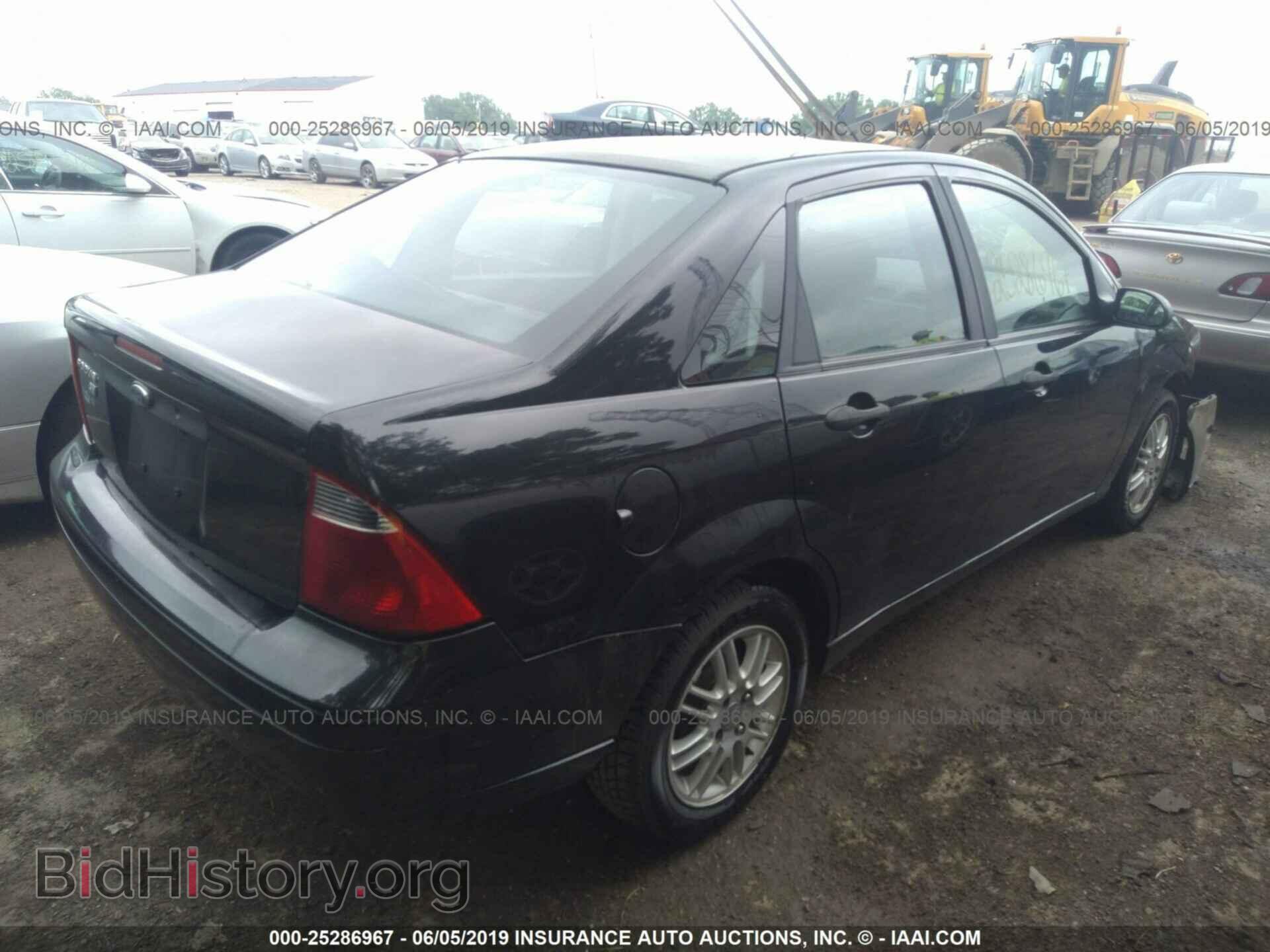 2007 FORD FOCUS - VIN: 1FAHP34N17W212330 - Фото 4