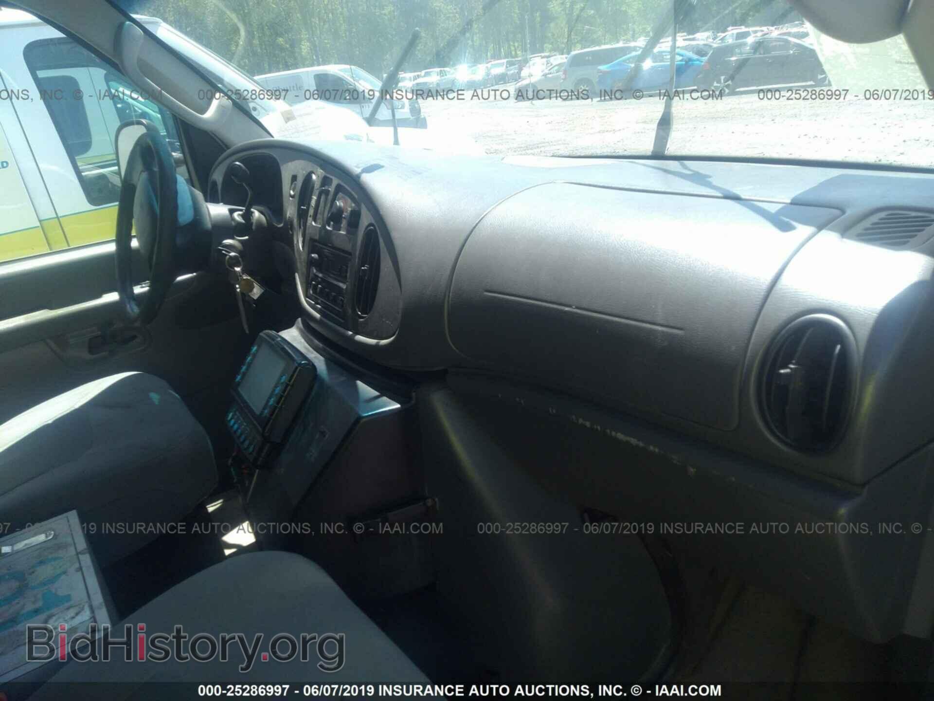 2008 FORD ECONOLINE - VIN: 1FDWE35P68DA77801 - Фото 5