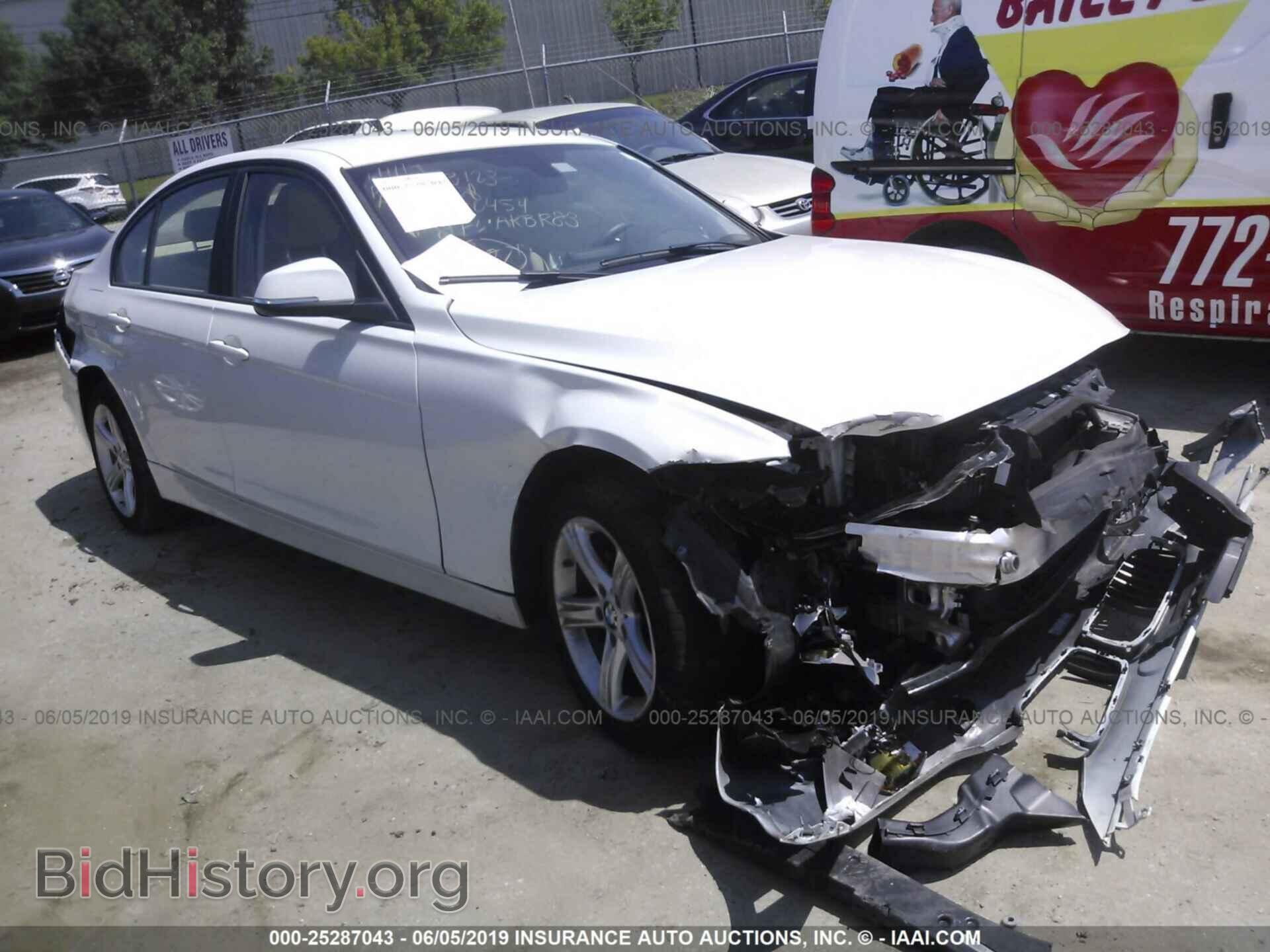 Photo WBA3A5C56FF610454 - BMW 328 2015