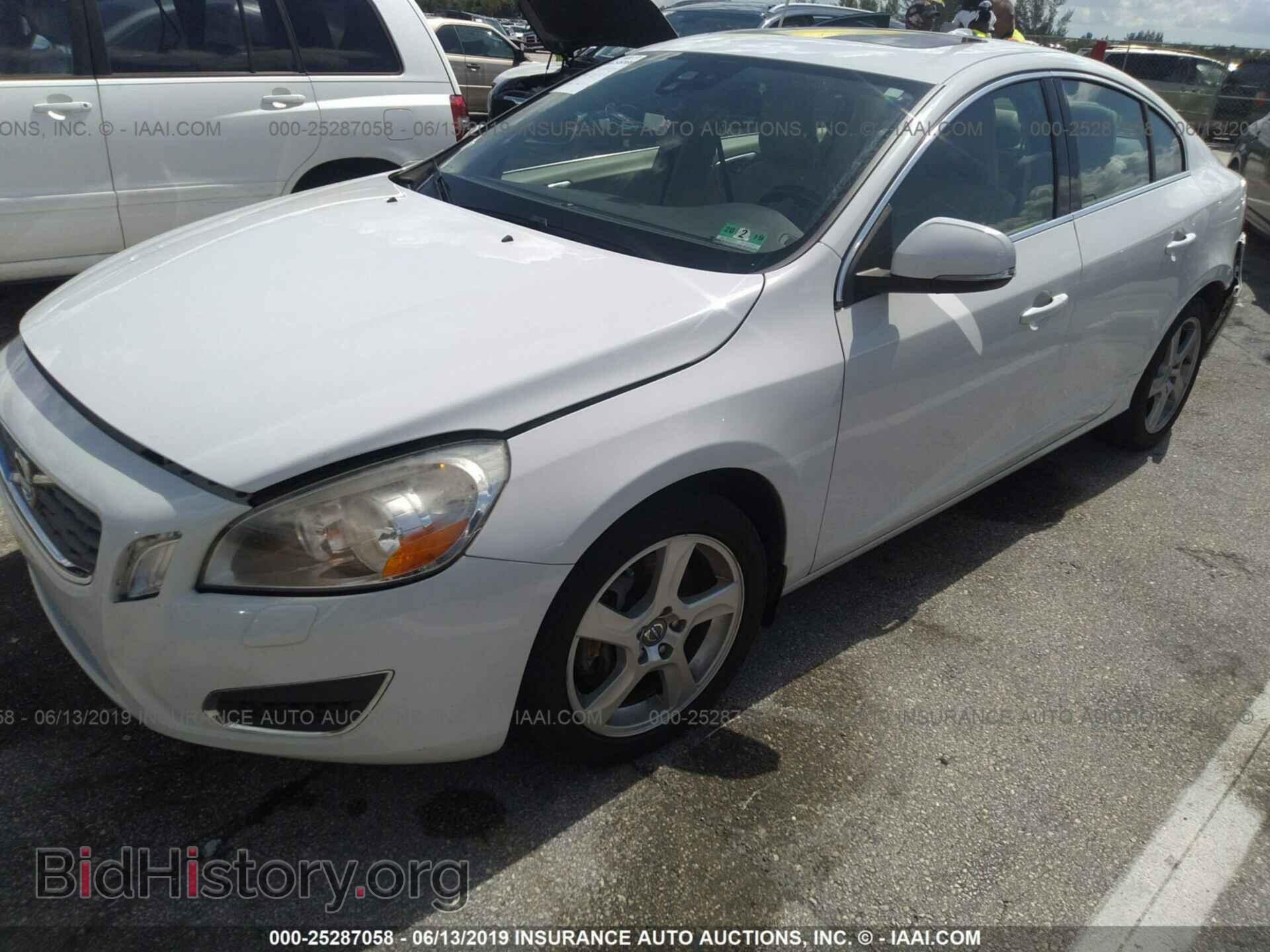 2012 VOLVO S60 - VIN: YV1622FS1C2120028 - Фото 2