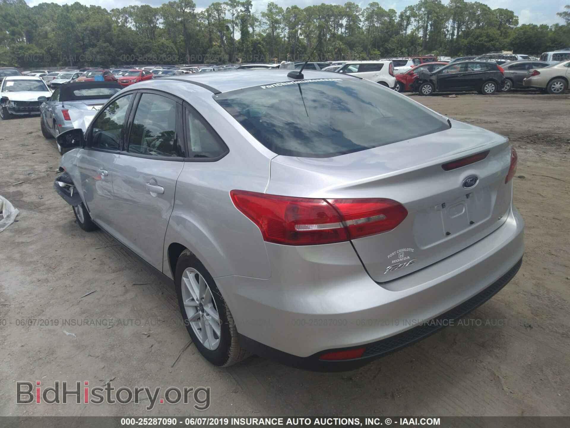 2017 FORD FOCUS - VIN: 1FADP3F29HL285840 - Photo 3