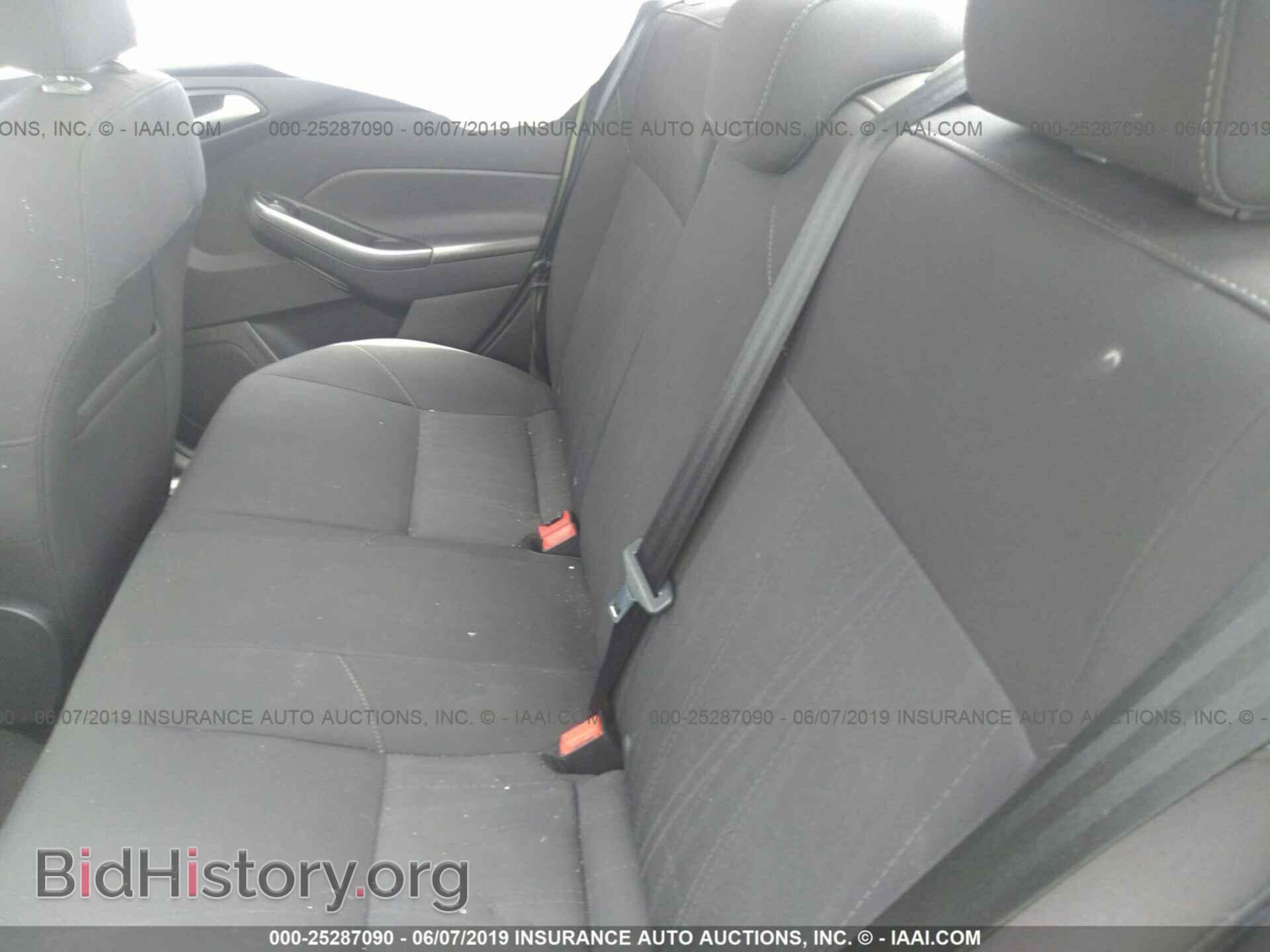 2017 FORD FOCUS - VIN: 1FADP3F29HL285840 - Photo 8
