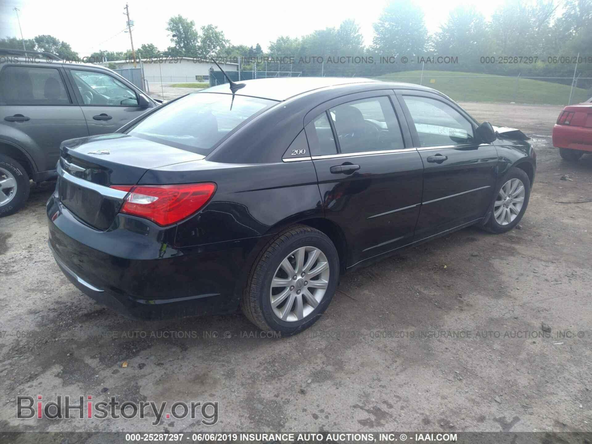 2013 CHRYSLER 200 - VIN: 1C3CCBBB9DN678855 - Photo 4