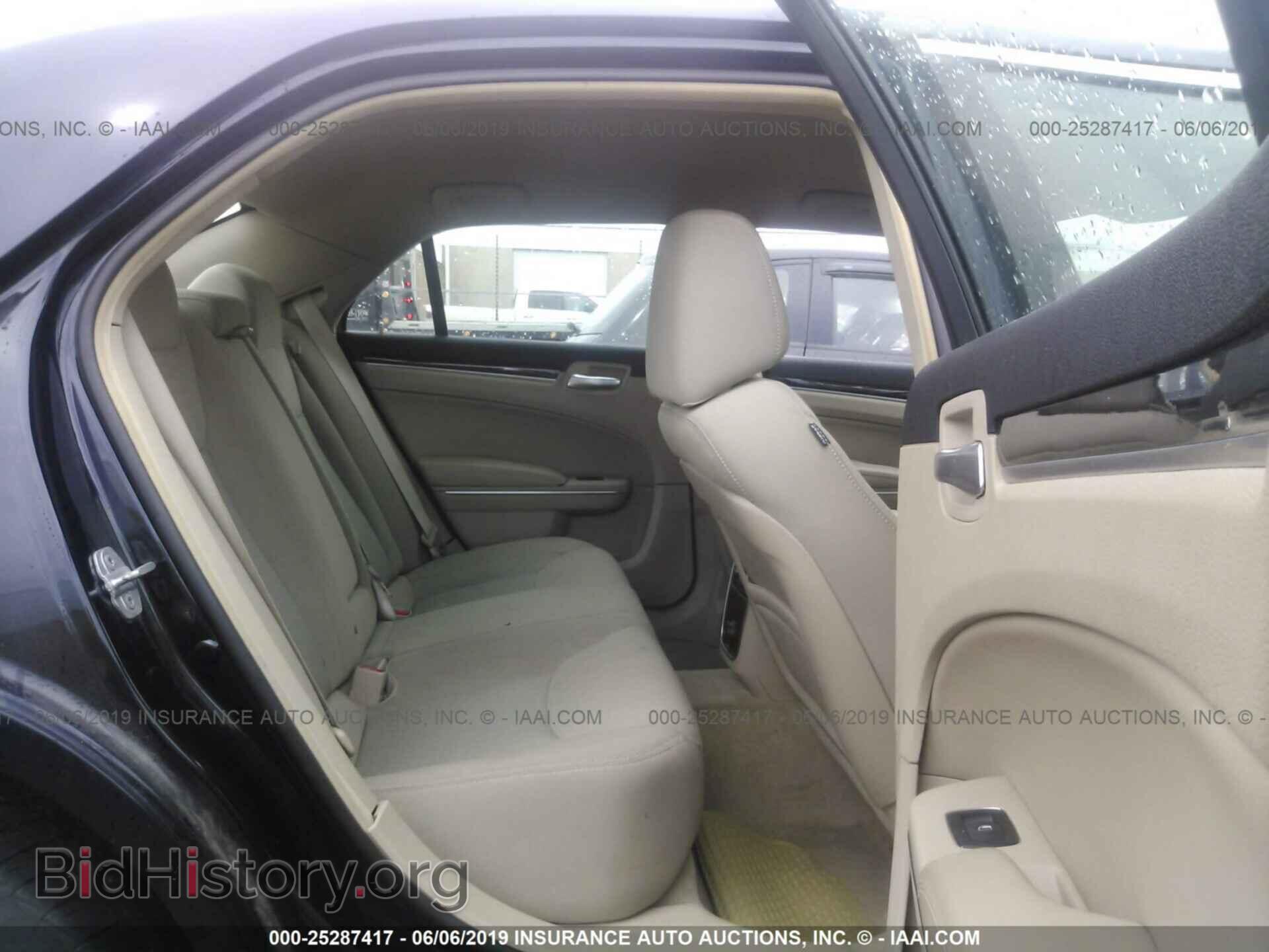 2012 CHRYSLER 300 - VIN: 2C3CCAAG6CH202643 - Photo 8