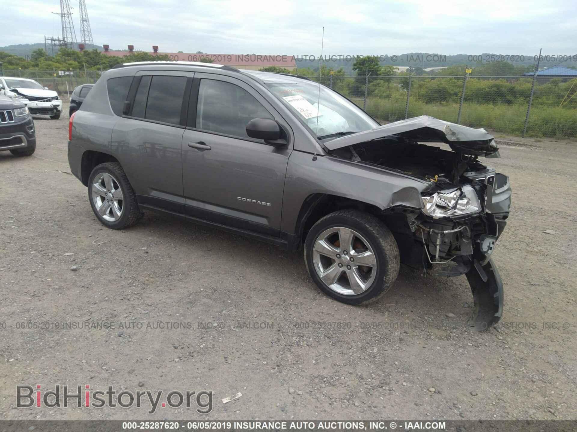 Фотография 1J4NF5FBXBD280400 - JEEP COMPASS 2011