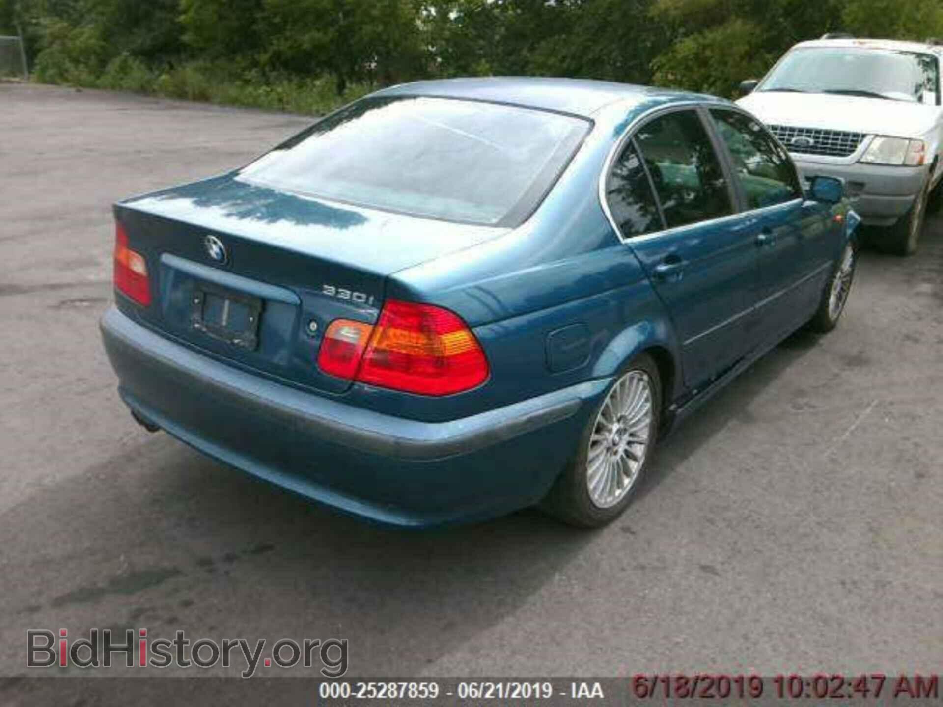 2002 BMW 330 - VIN: WBAEV53452KM16858 - Фото 2