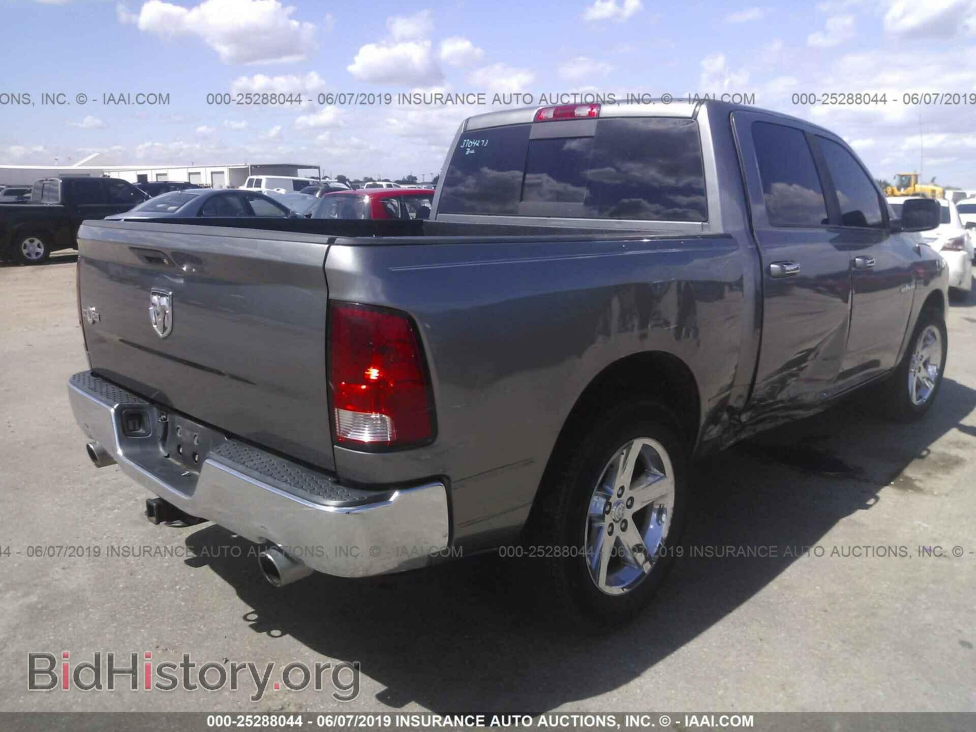 2010 DODGE RAM 1500 - VIN: 1D7RB1CTXAS196005 - Фото 4