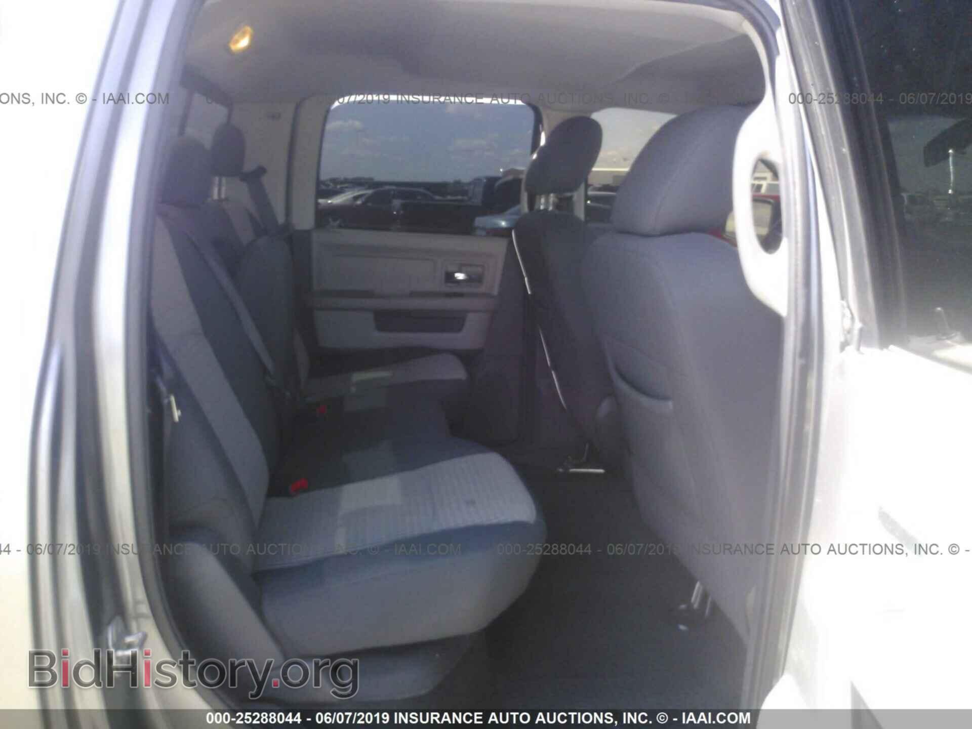 2010 DODGE RAM 1500 - VIN: 1D7RB1CTXAS196005 - Фото 8