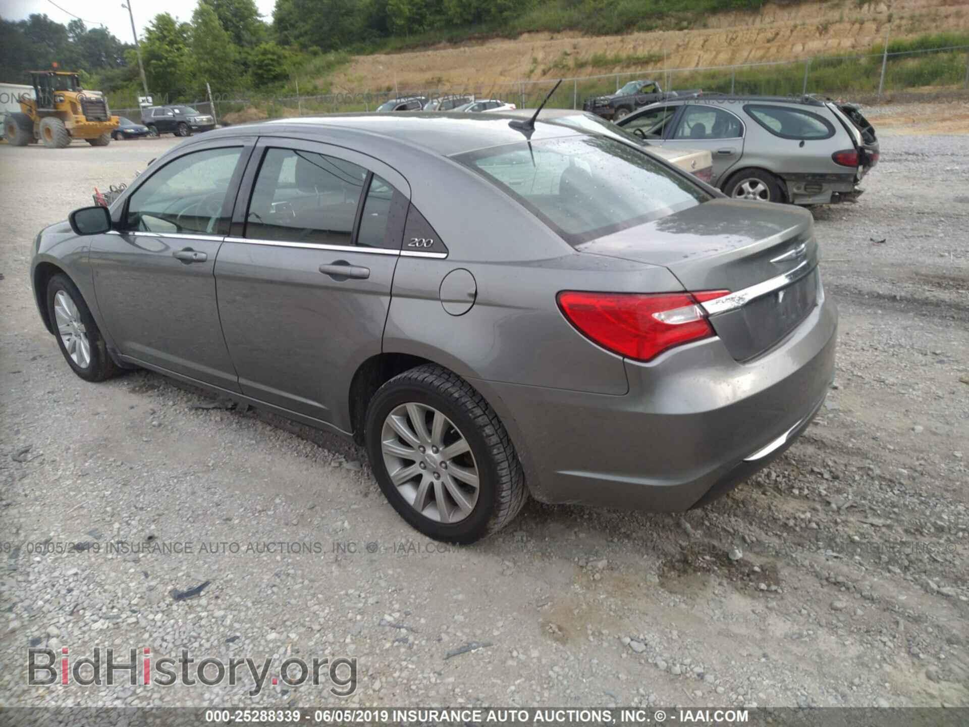 2011 CHRYSLER 200 - VIN: 1C3BC1FB3BN577498 - Фото 3