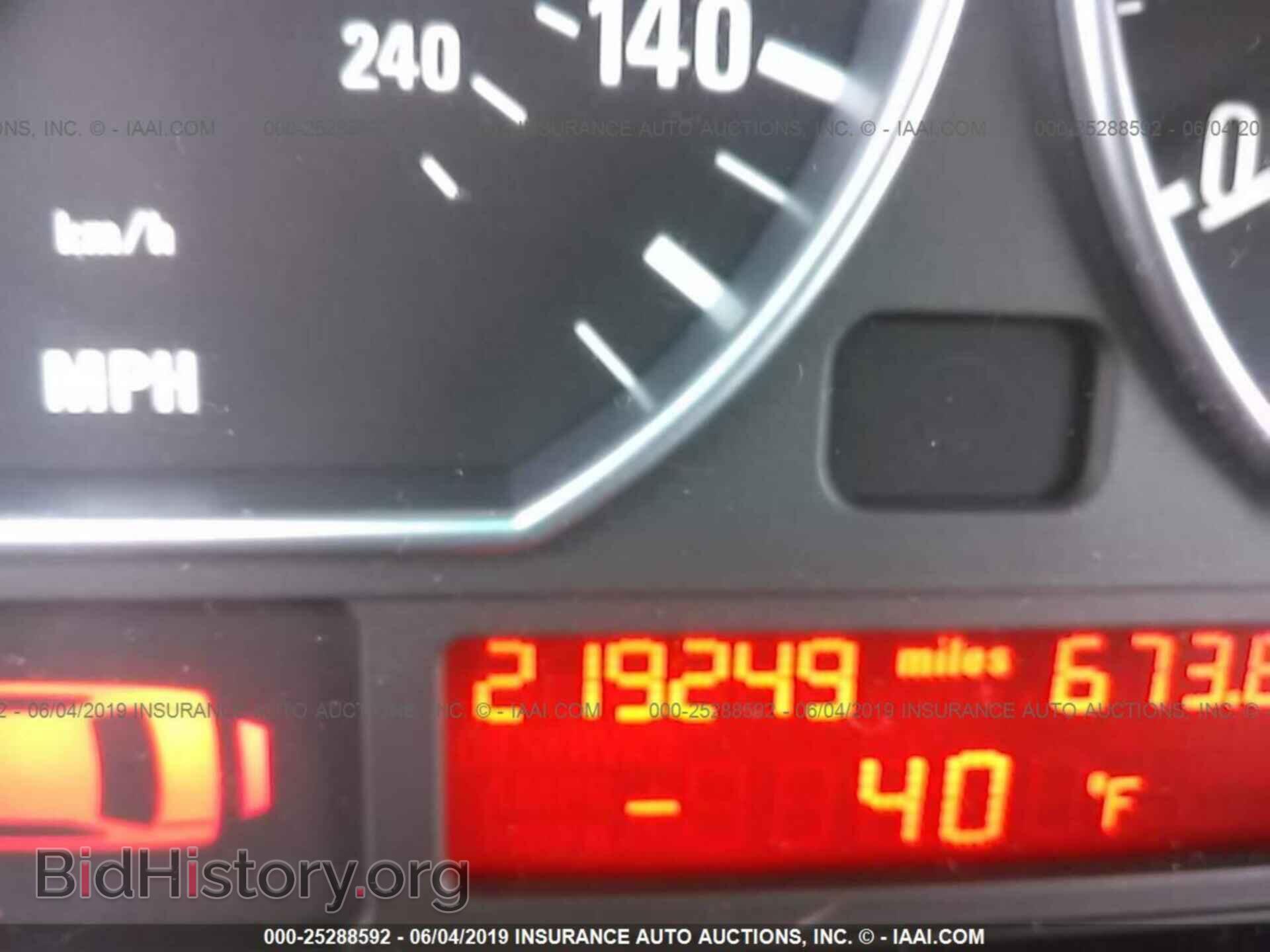 2002 BMW 330 - VIN: WBAEV53472KM16148 - Фото 7