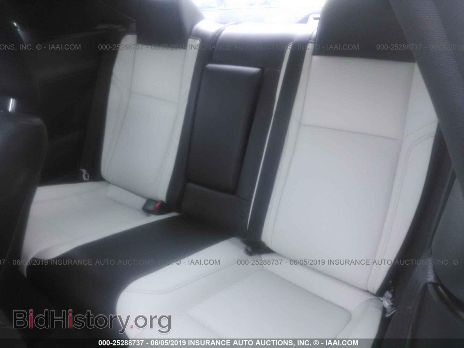 2018 DODGE CHALLENGER - VIN: 2C3CDZAG2JH183372 - Фото 8