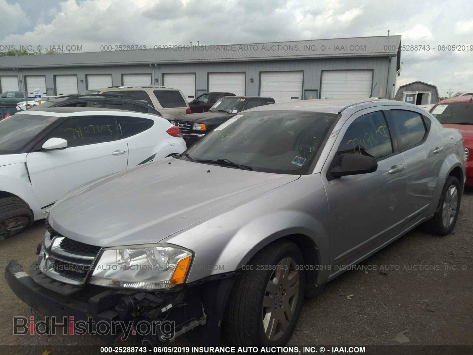 2011 DODGE AVENGER - VIN: 1B3BD4FG3BN549157 - Фото 2