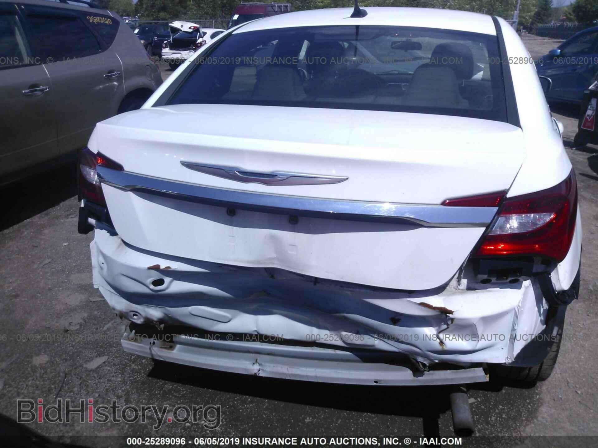 2012 CHRYSLER 200 - VIN: 1C3CCBABXCN155750 - Фото 6