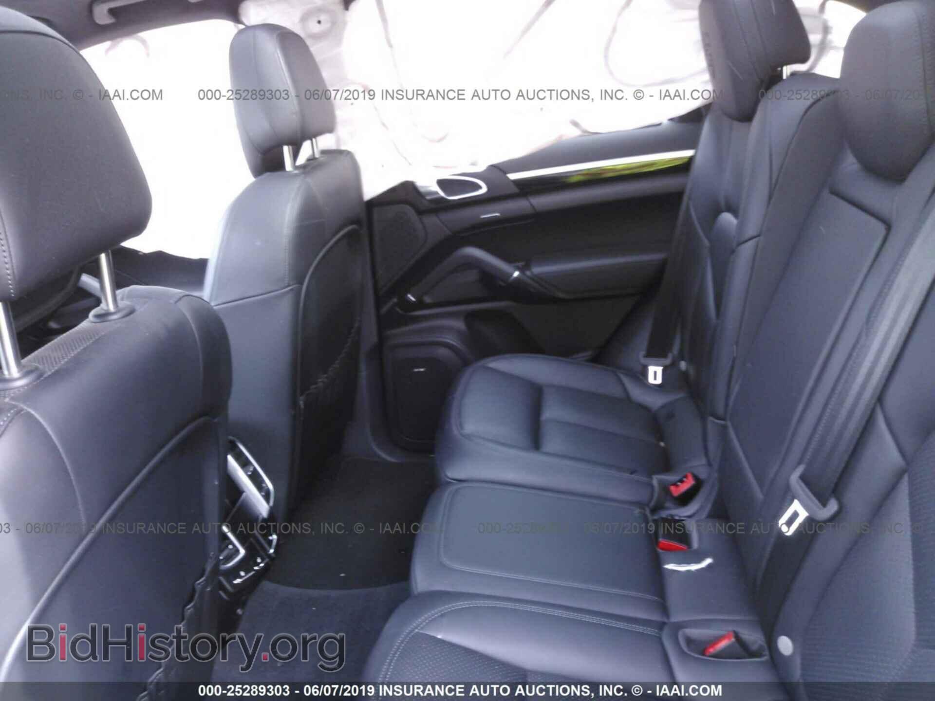 2017 PORSCHE CAYENNE - VIN: WP1AA2A20HKA82663 - Фото 8