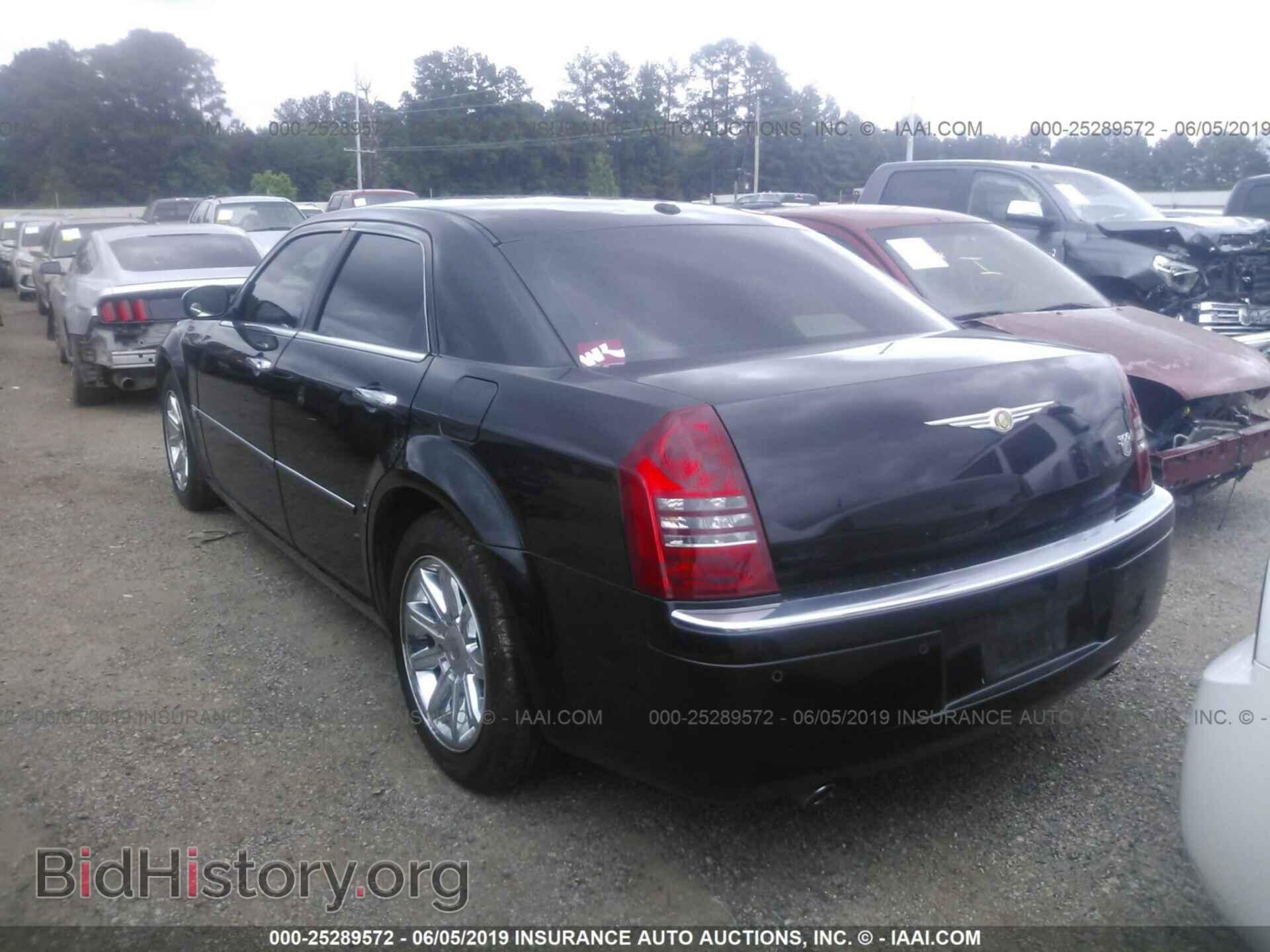 2006 CHRYSLER 300C - VIN: 2C3LA63H36H510155 - Фото 3