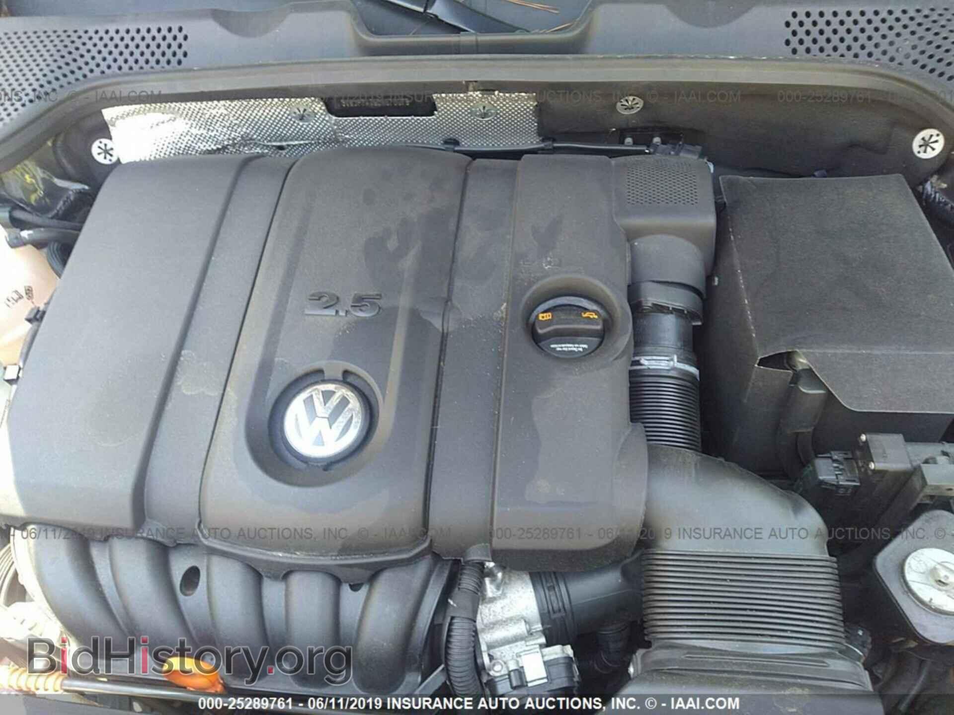 2013 VOLKSWAGEN BEETLE - VIN: 3VWJP7AT9DM670079 - Фото 10