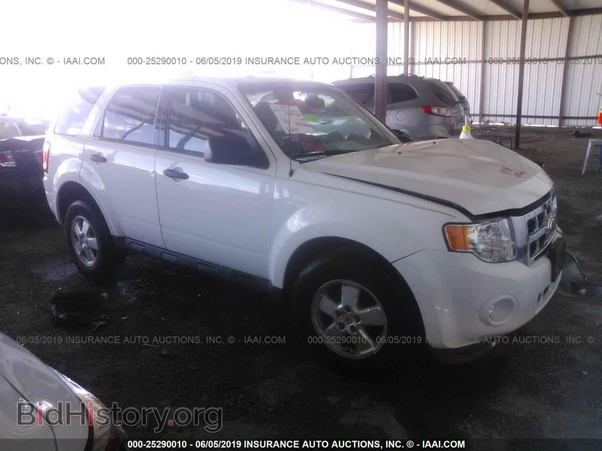 Photo 1FMCU0D71BKB66426 - FORD ESCAPE 2011