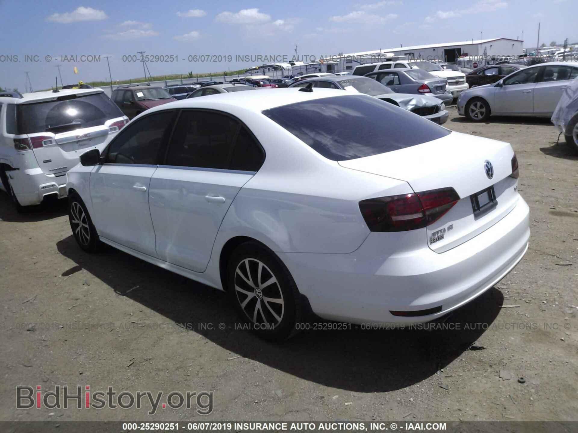 2017 VOLKSWAGEN JETTA - VIN: 3VWDB7AJ6HM284641 - Фото 3