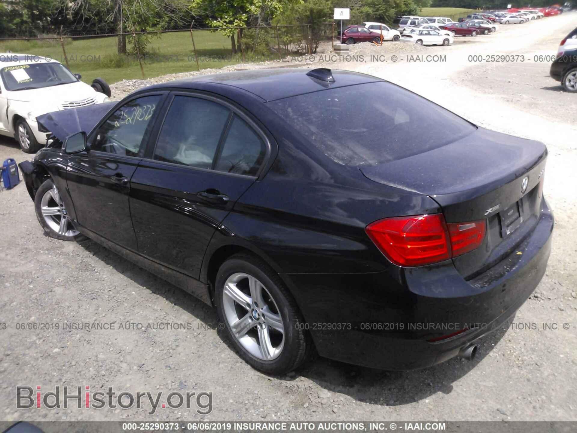 2015 BMW 320 - VIN: WBA3C3C58FK200938 - Фото 3