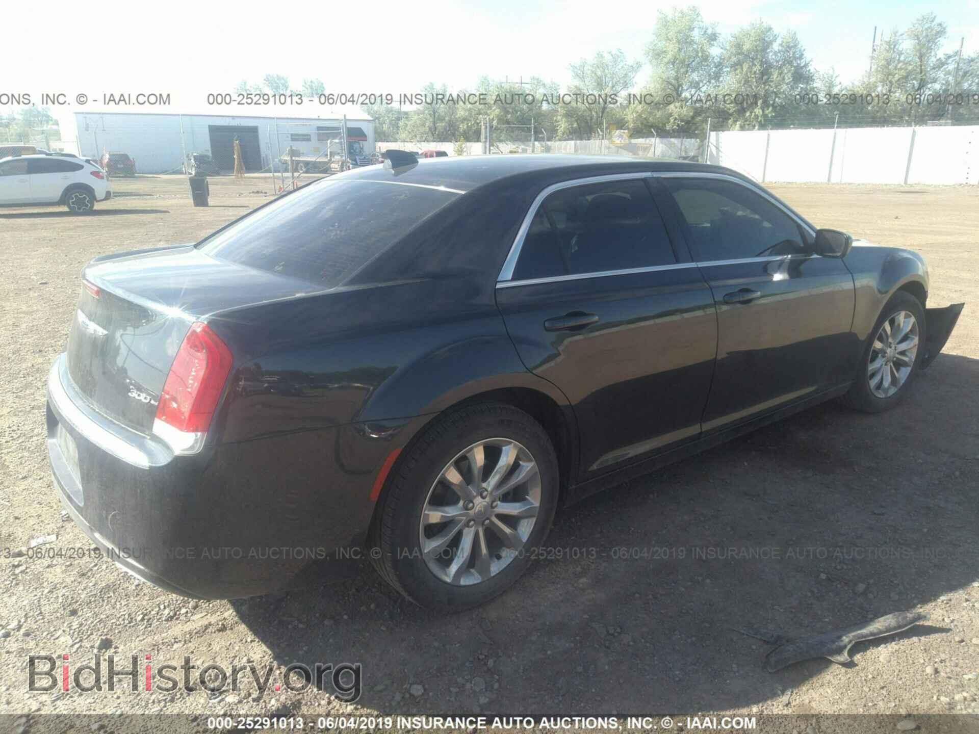 2017 CHRYSLER 300 - VIN: 2C3CCARG1HH608762 - Фото 4