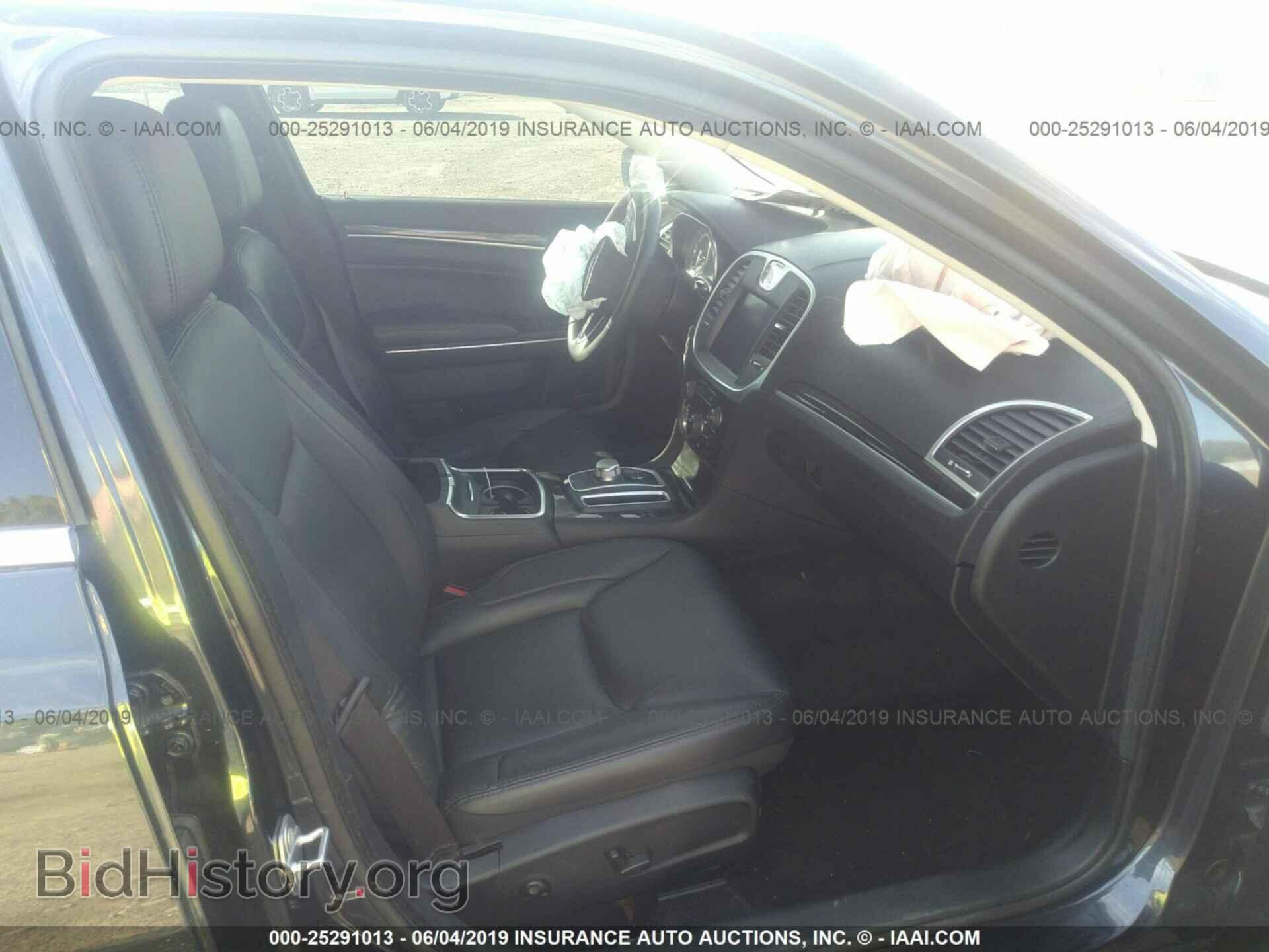 2017 CHRYSLER 300 - VIN: 2C3CCARG1HH608762 - Фото 5