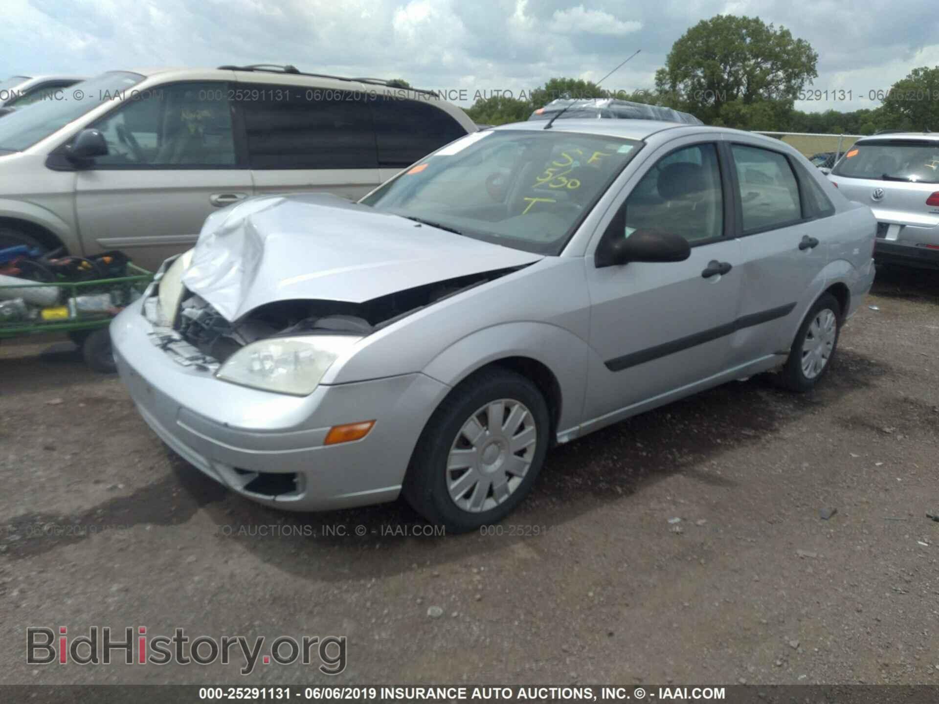 2005 FORD FOCUS - VIN: 1FAFP34N65W130498 - Фото 2