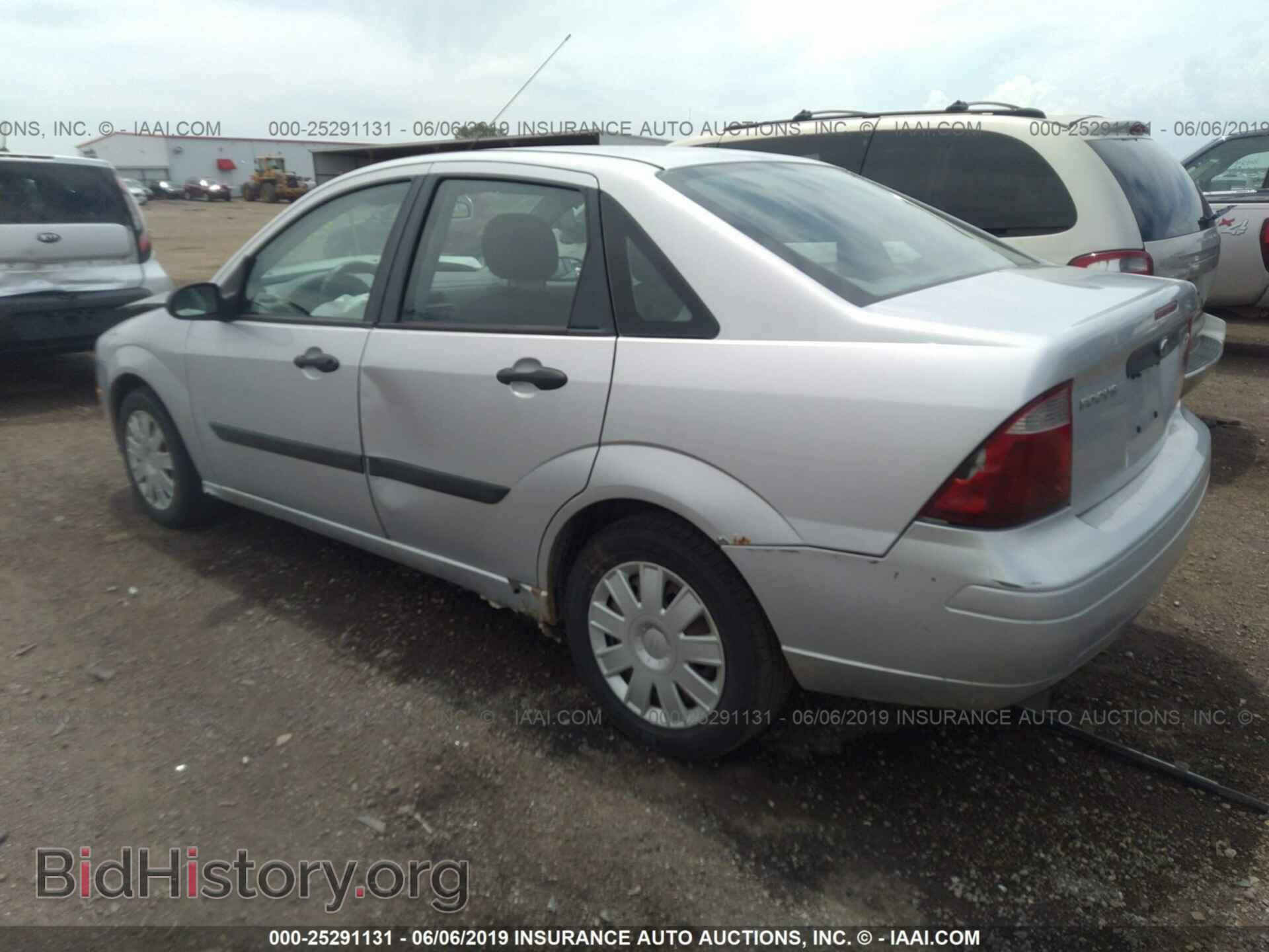2005 FORD FOCUS - VIN: 1FAFP34N65W130498 - Фото 3
