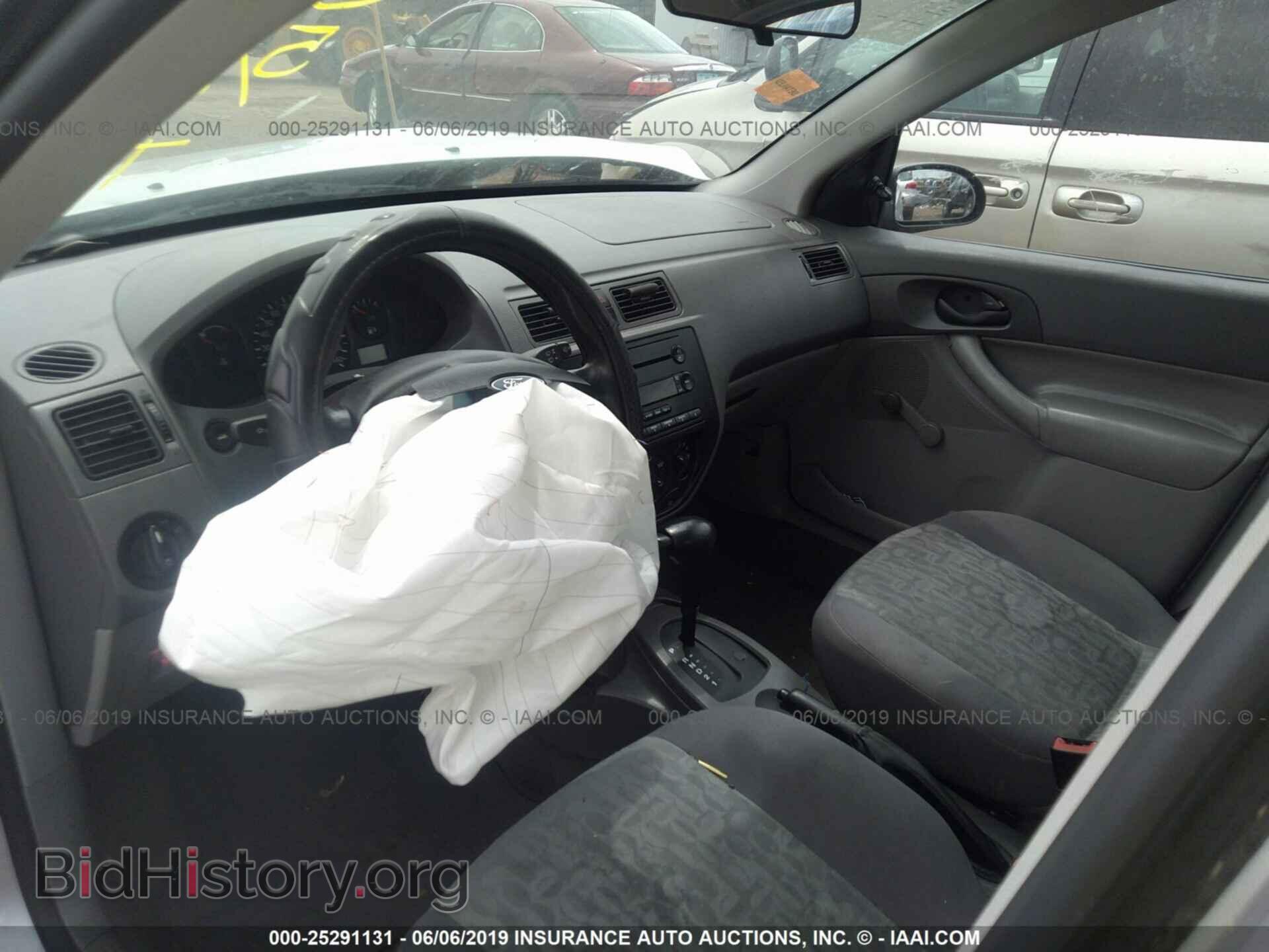2005 FORD FOCUS - VIN: 1FAFP34N65W130498 - Фото 5