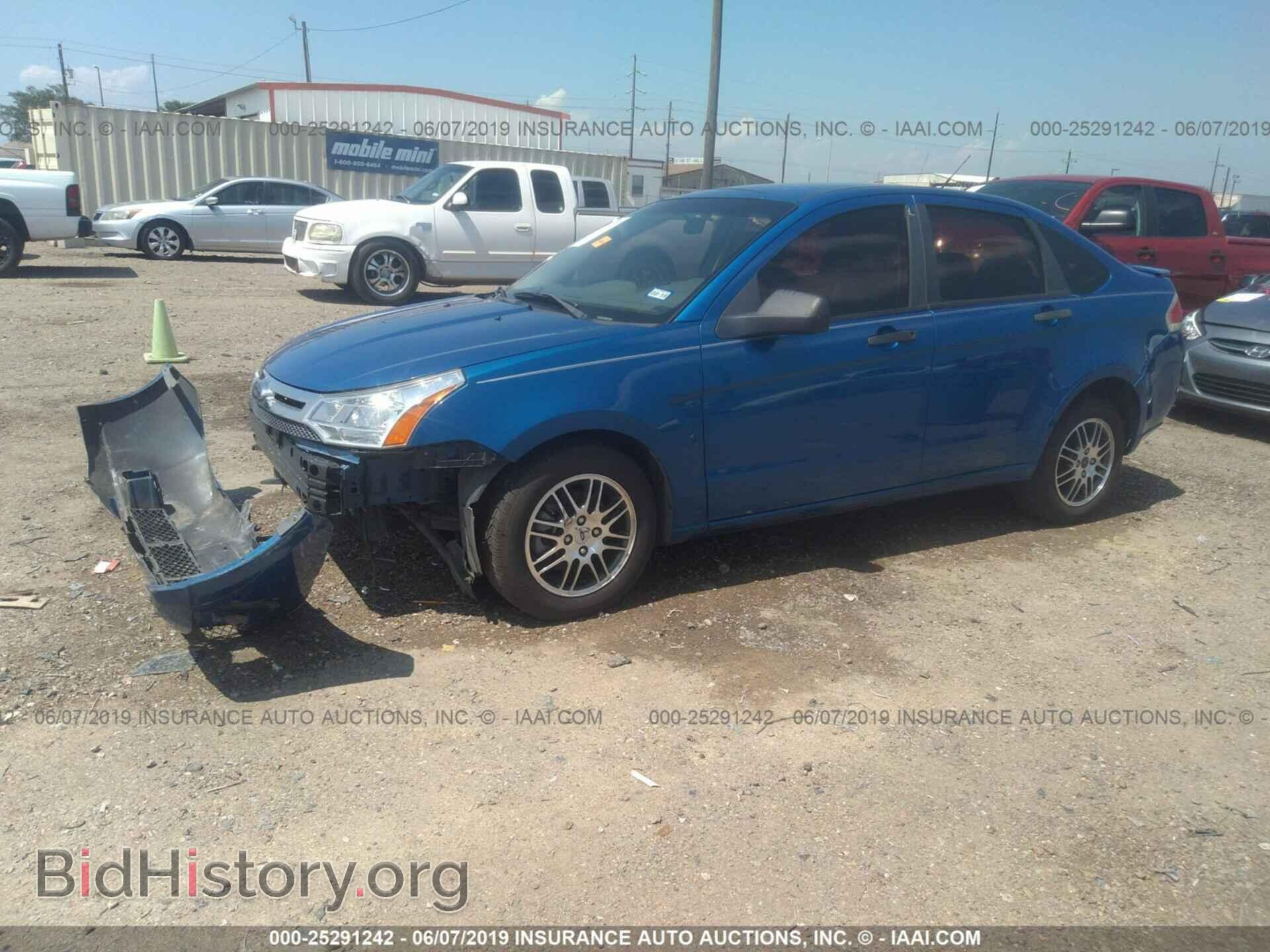 2011 FORD FOCUS - VIN: 1FAHP3FN0BW179519 - Фото 2