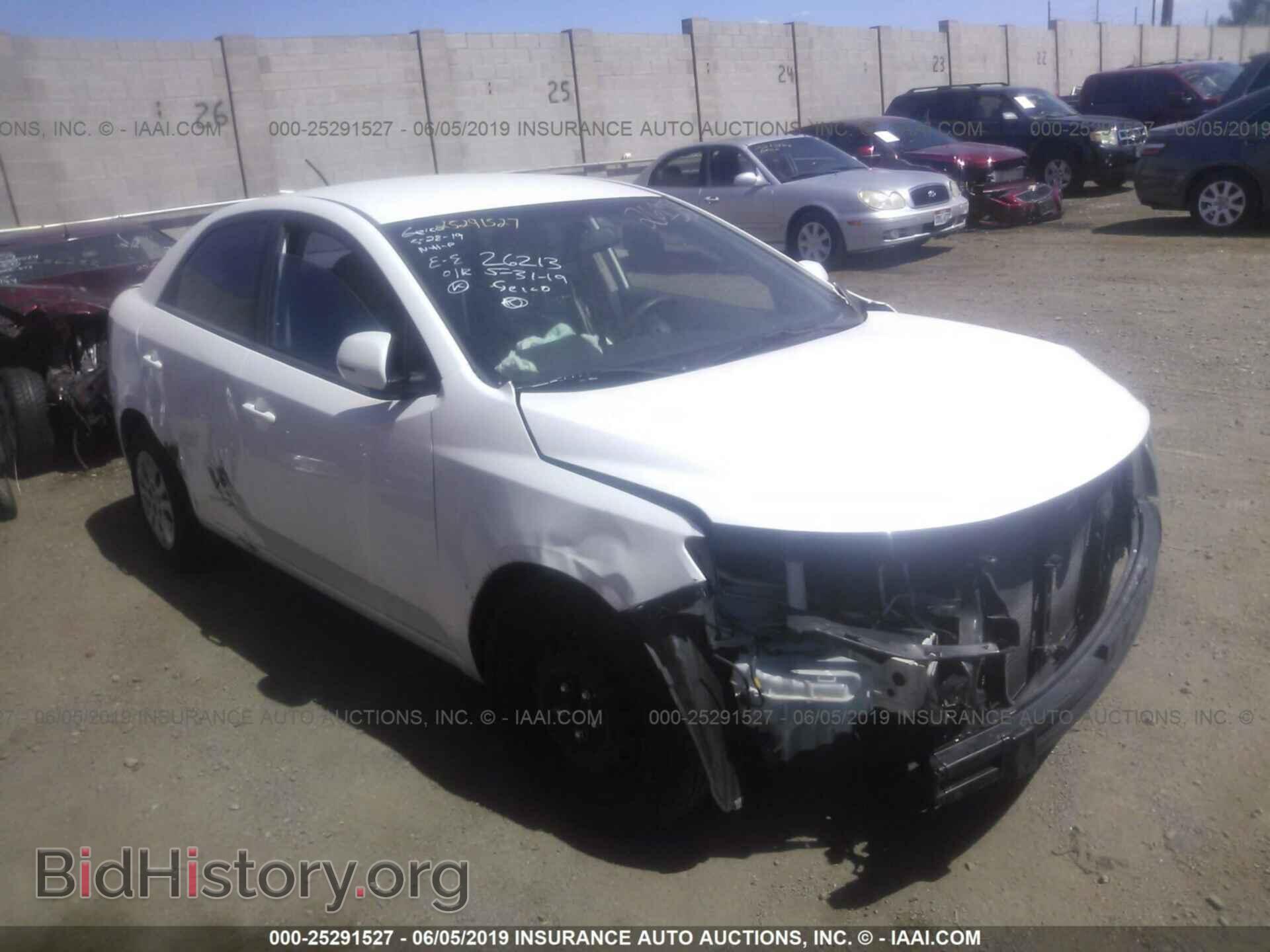 Фотография KNAFU4A2XC5510141 - KIA FORTE 2012