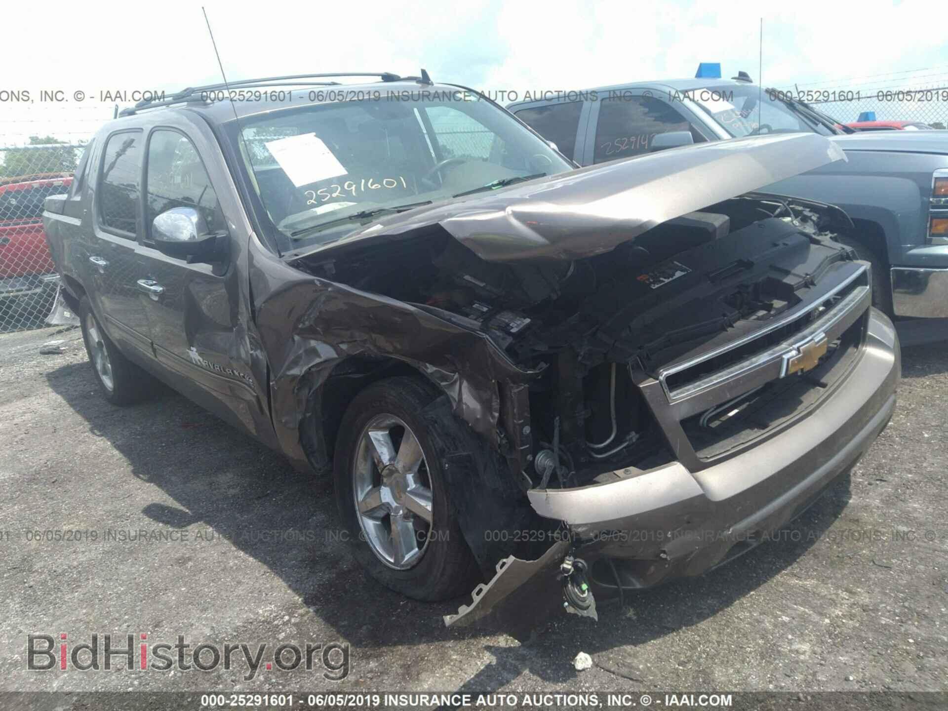 Фотография 3GNMCFE04BG236144 - CHEVROLET AVALANCHE 2011