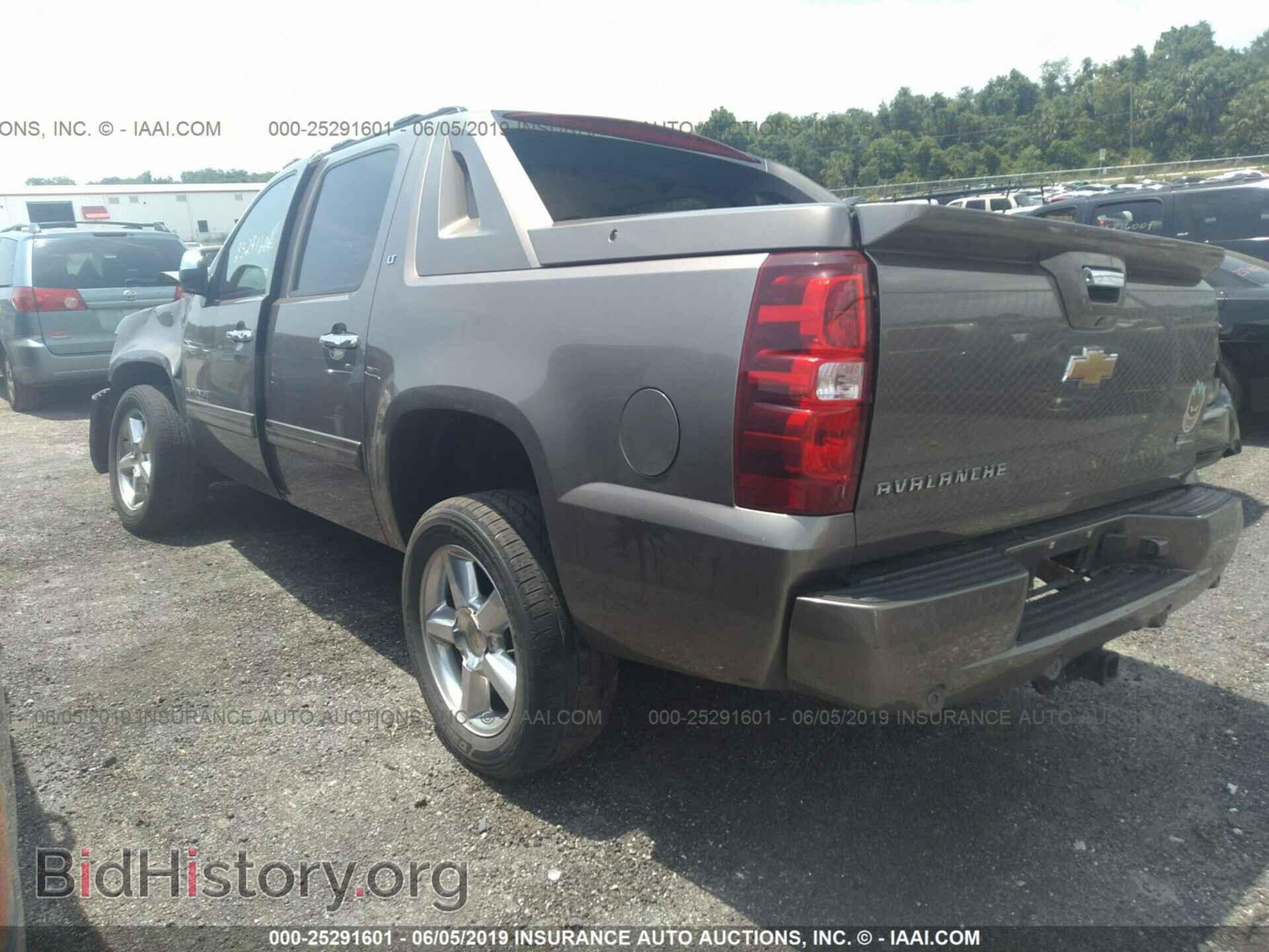 2011 CHEVROLET AVALANCHE - VIN: 3GNMCFE04BG236144 - Фото 3