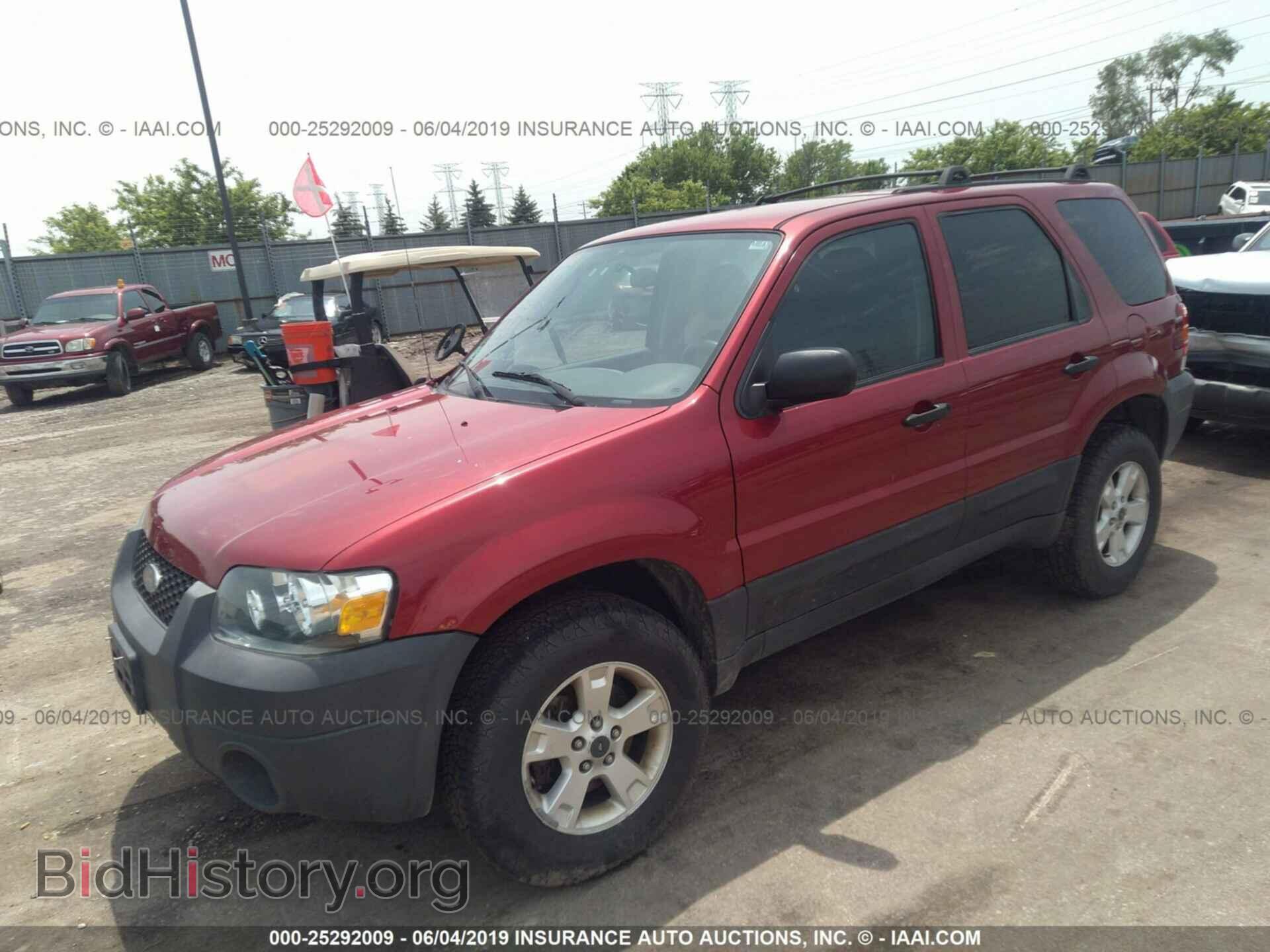2005 FORD ESCAPE - VIN: 1FMCU93115DA13099 - Фото 2