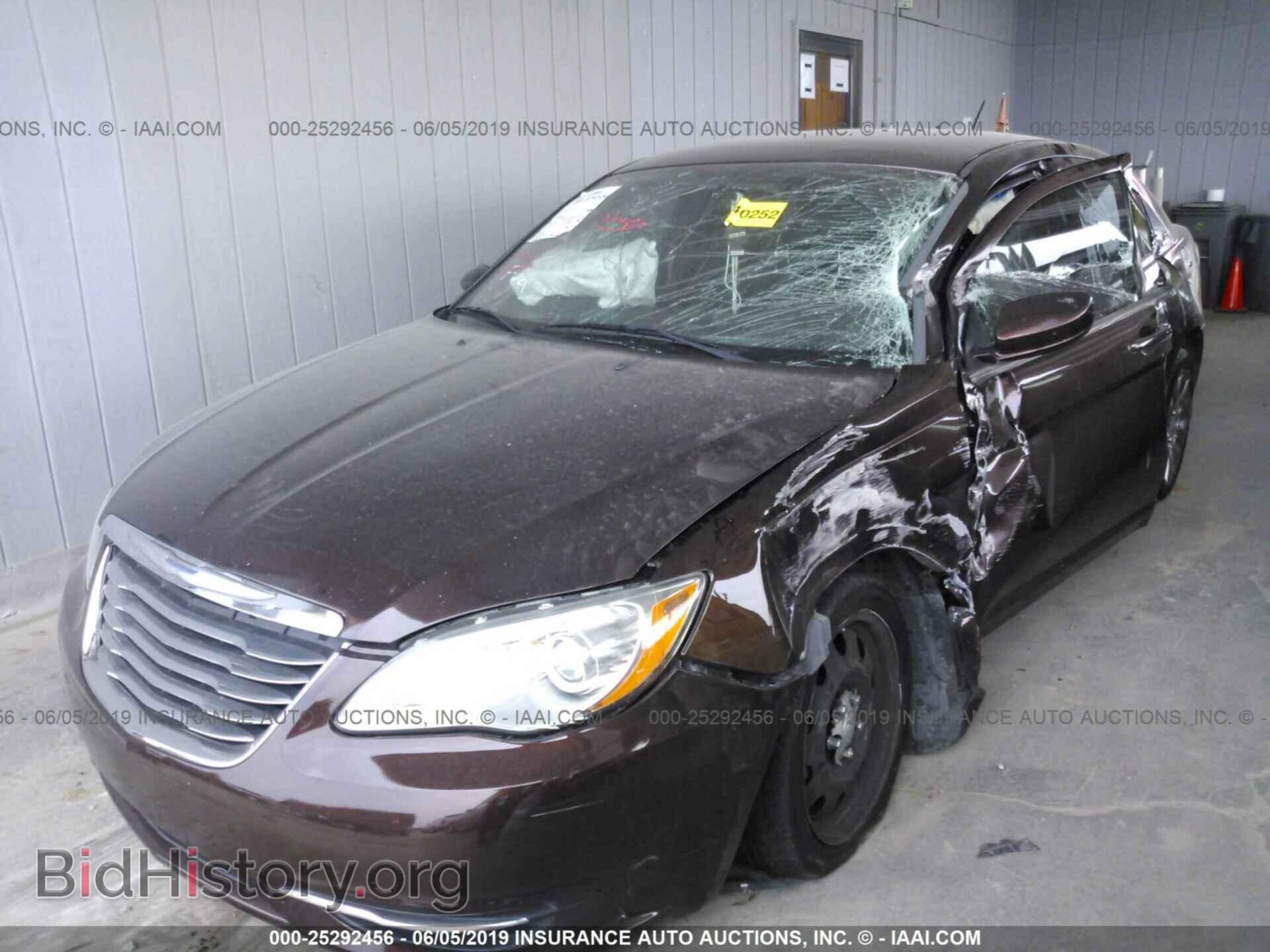 2013 CHRYSLER 200 - VIN: 1C3CCBAB9DN735878 - Photo 2