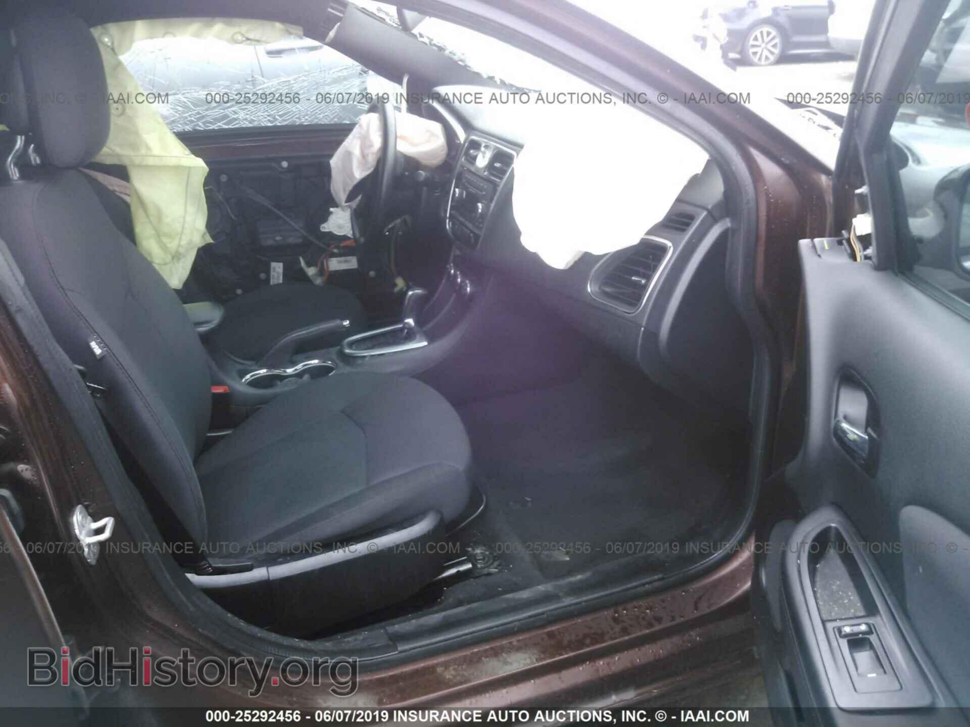 2013 CHRYSLER 200 - VIN: 1C3CCBAB9DN735878 - Photo 5