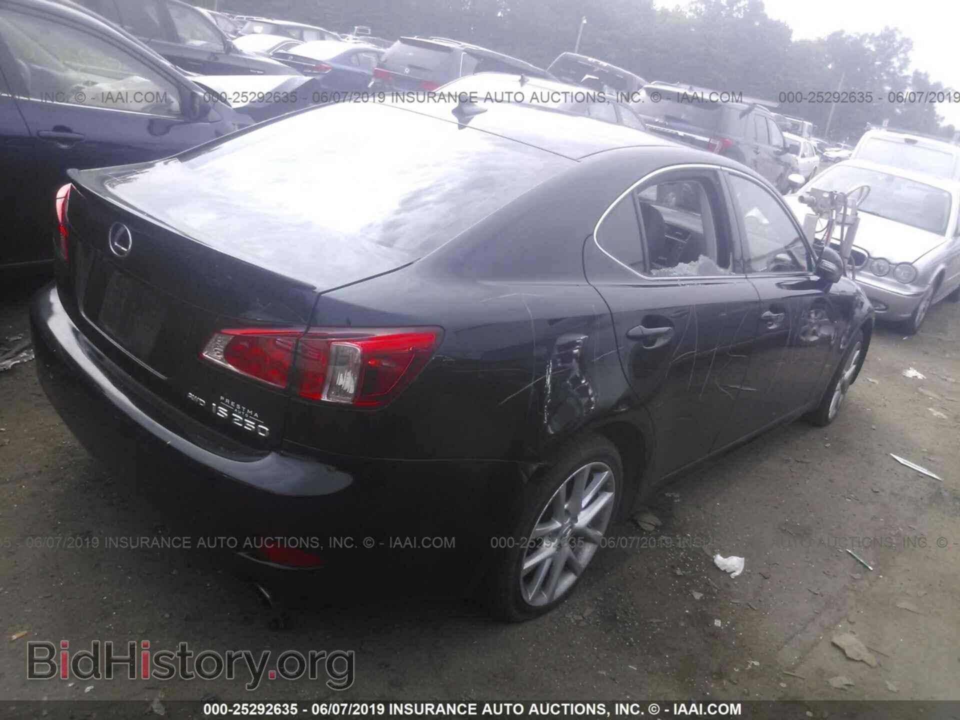 2011 LEXUS IS - VIN: JTHCF5C21B5050979 - Фото 4