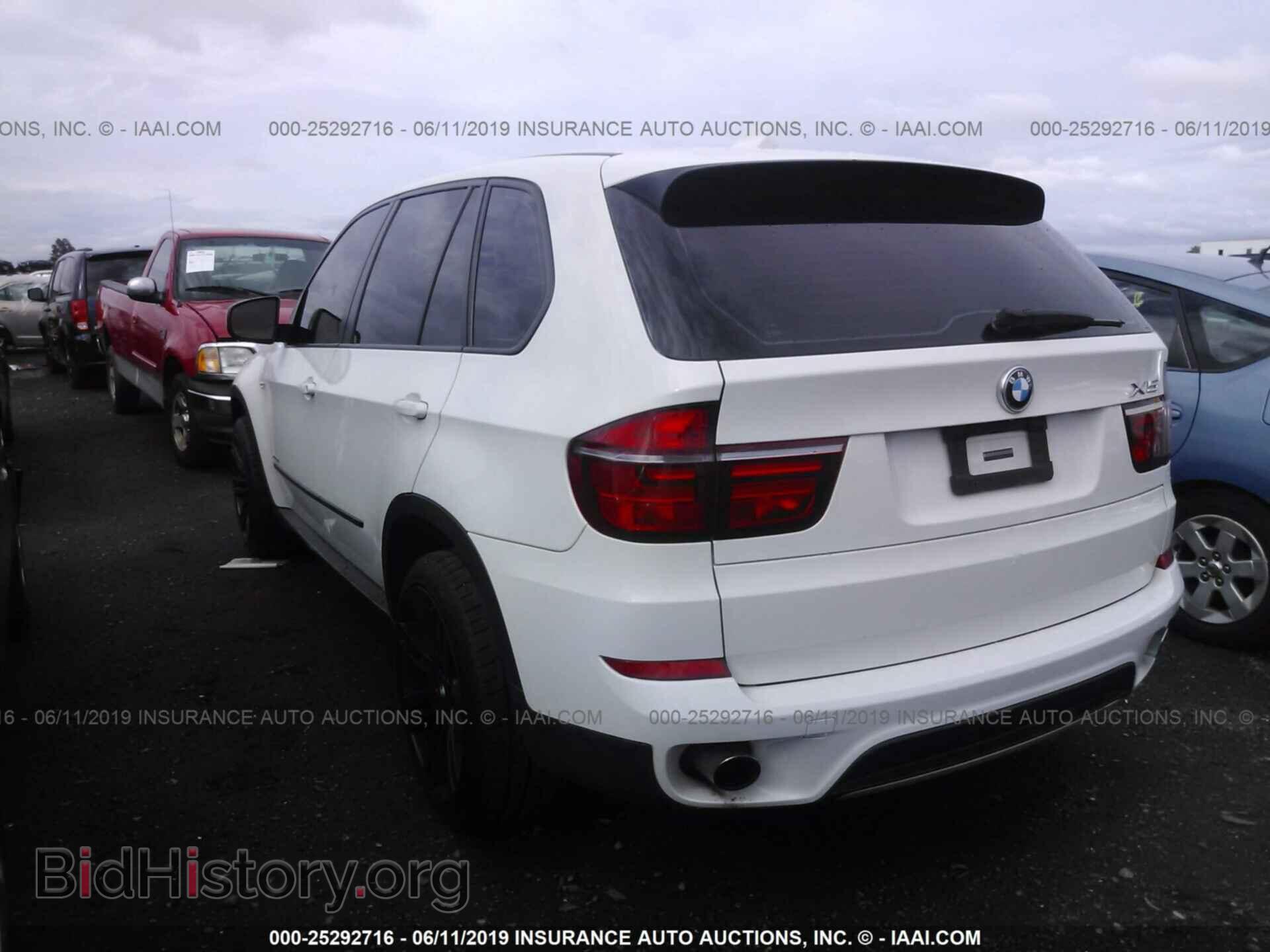 2011 BMW X5 - VIN: 5UXZV4C52BL739202 - Фото 3