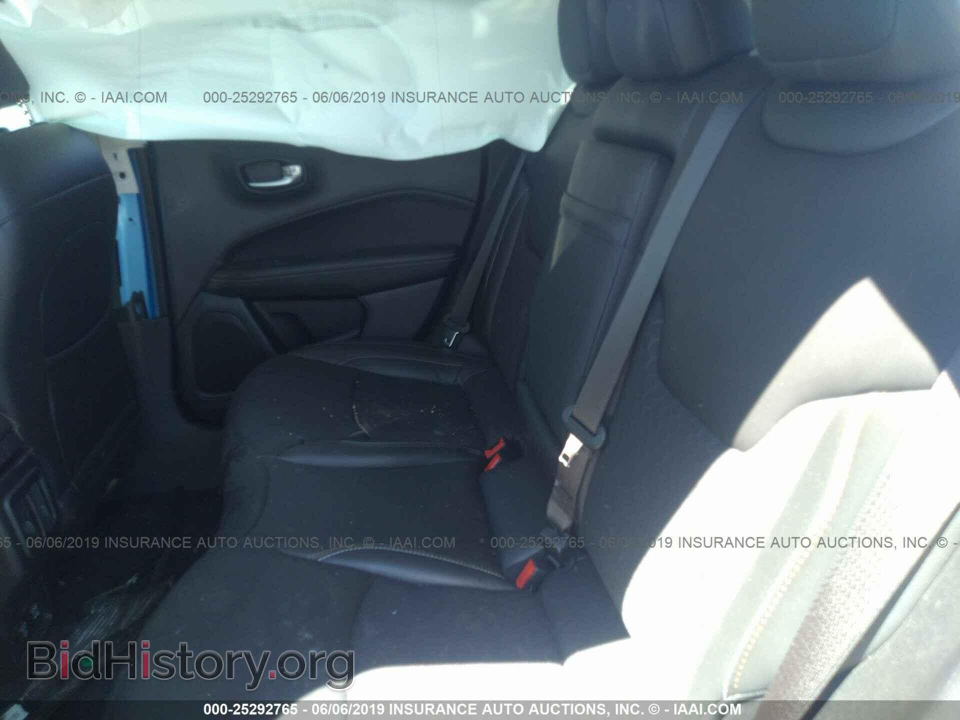 2019 JEEP COMPASS - VIN: 3C4NJDBB2KT657168 - Фото 8