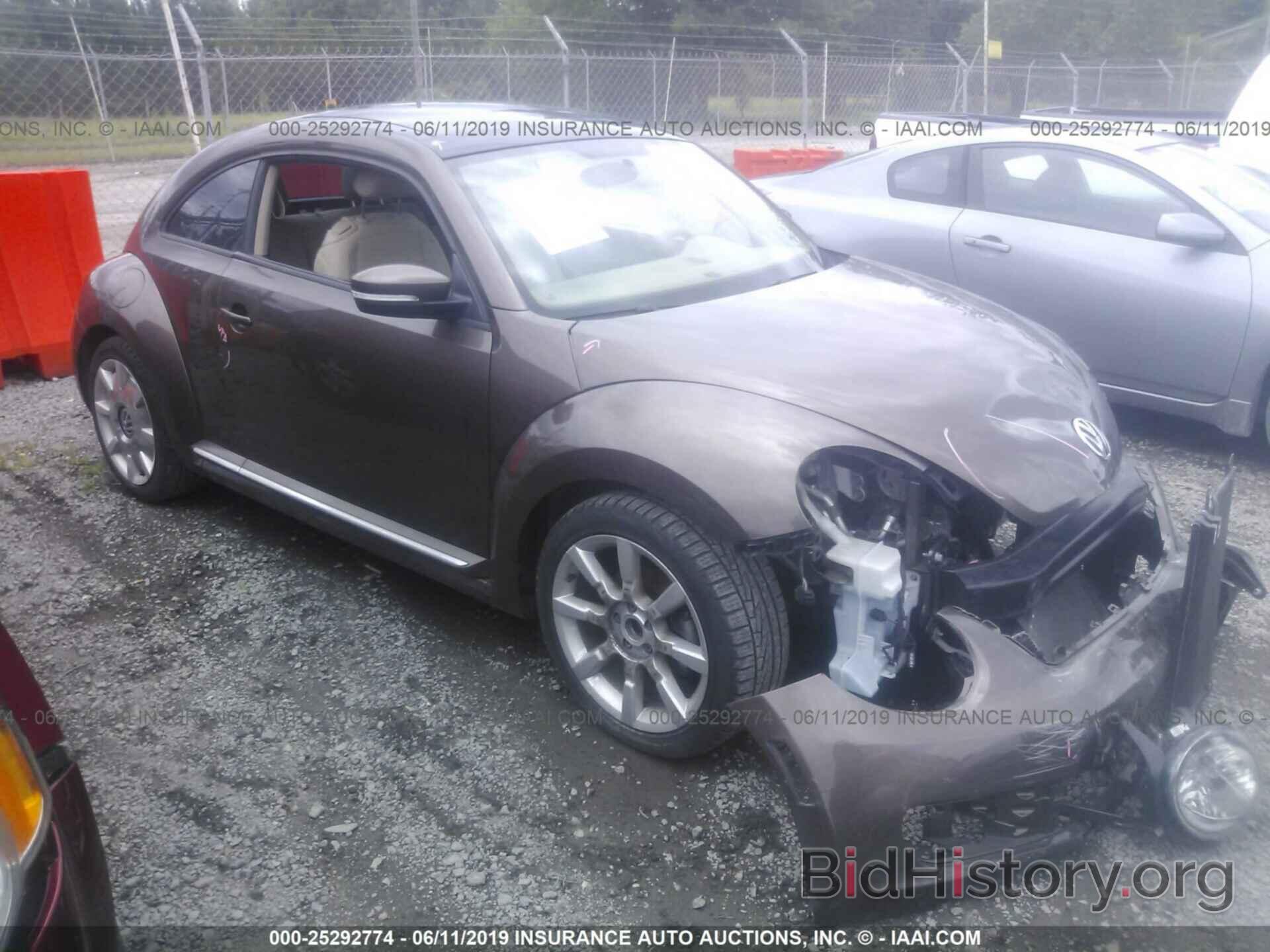 Photo 3VWJP7AT6DM609241 - VOLKSWAGEN BEETLE 2013