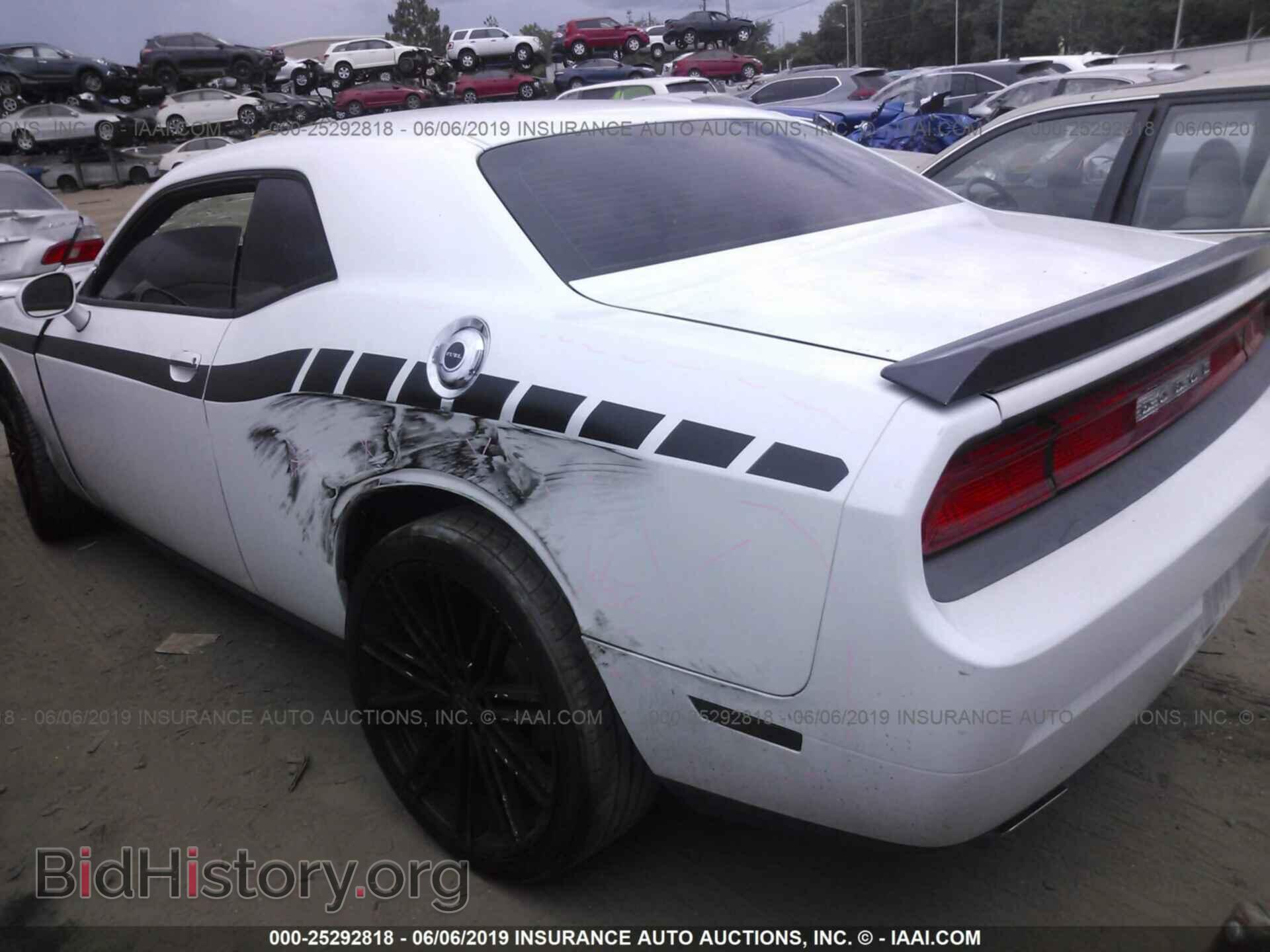 2014 DODGE CHALLENGER - VIN: 2C3CDYAG3EH251016 - Фото 3