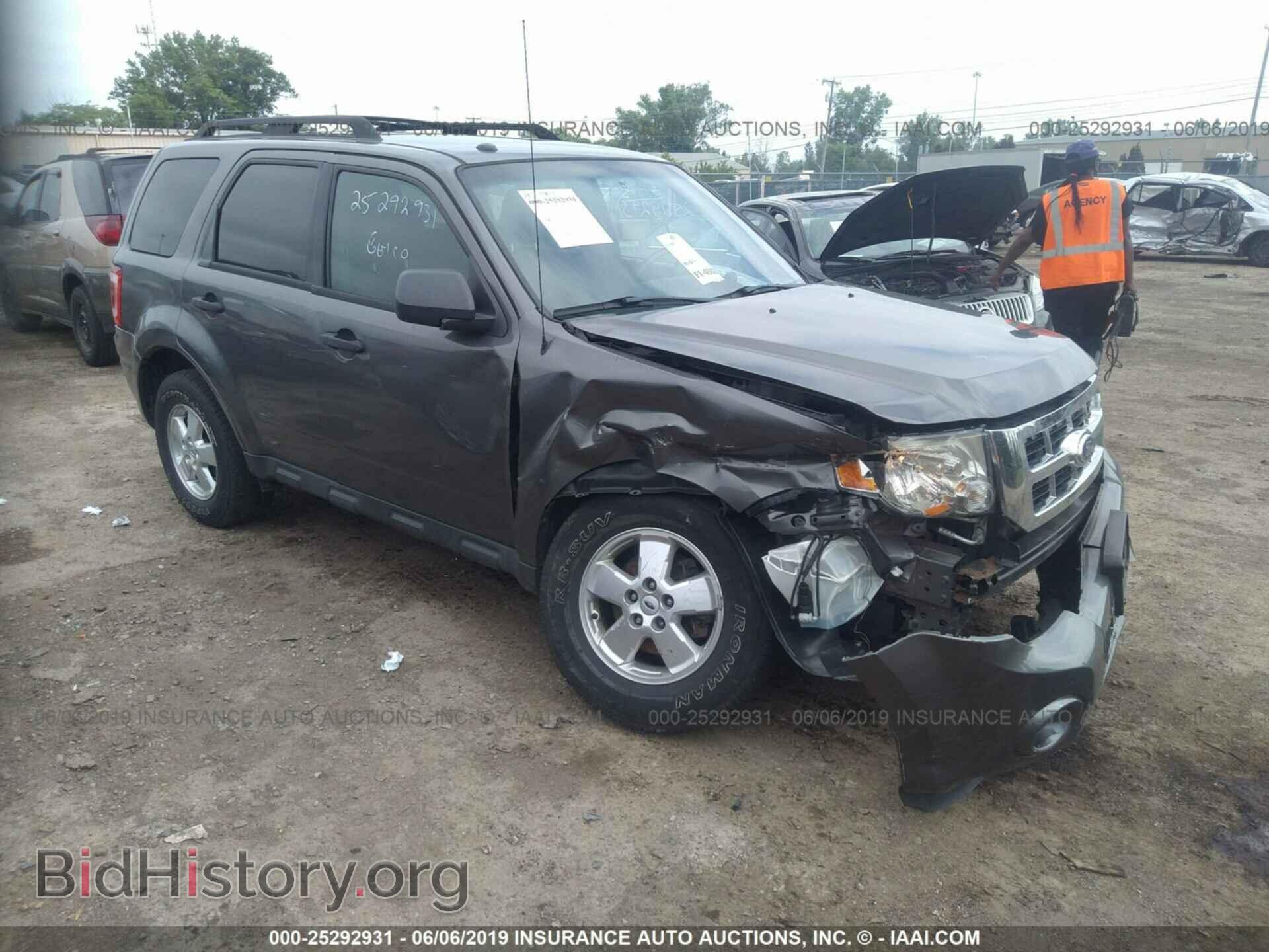 Фотография 1FMCU0D78BKB79402 - FORD ESCAPE 2011
