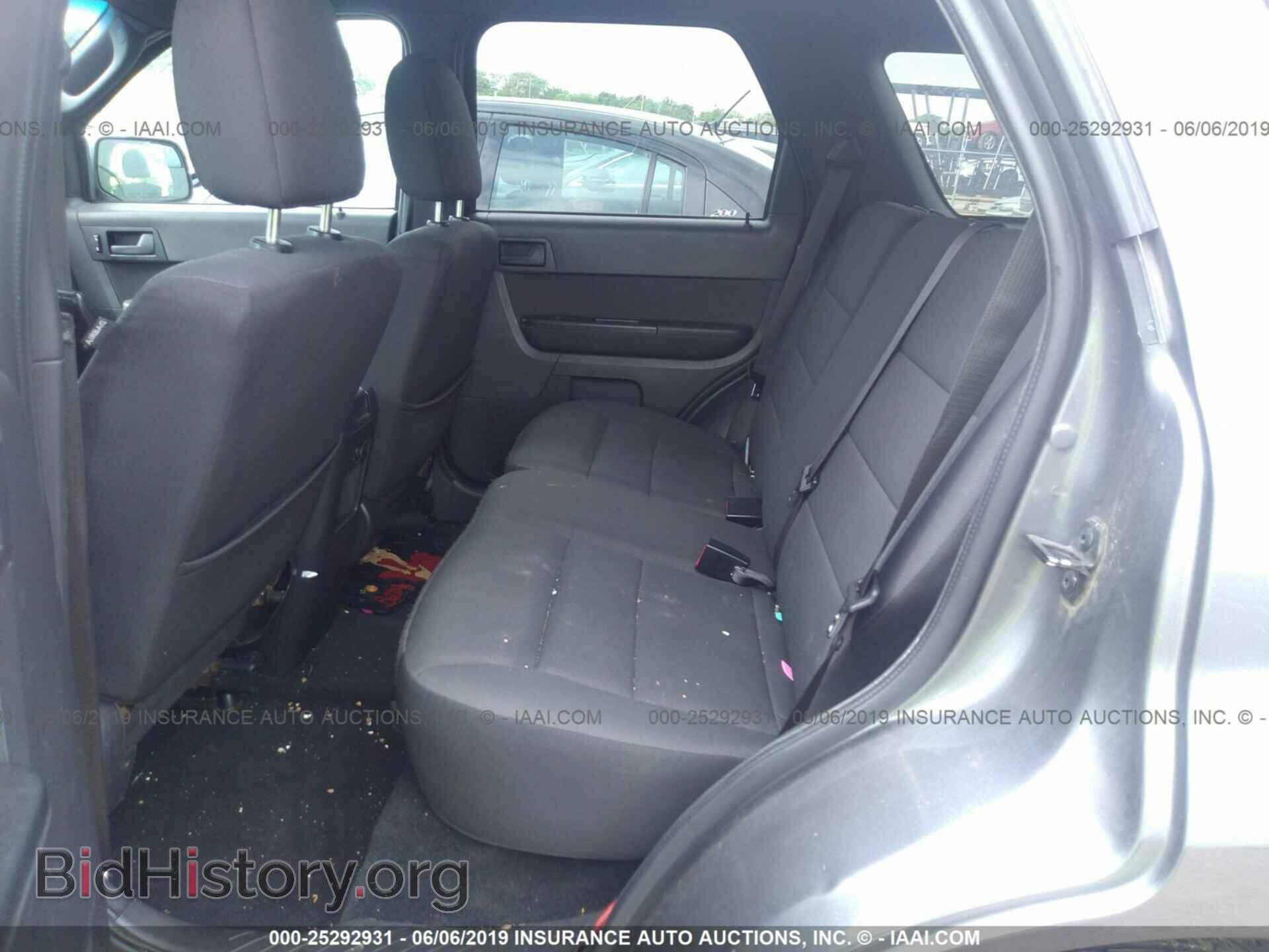 2011 FORD ESCAPE - VIN: 1FMCU0D78BKB79402 - Photo 8